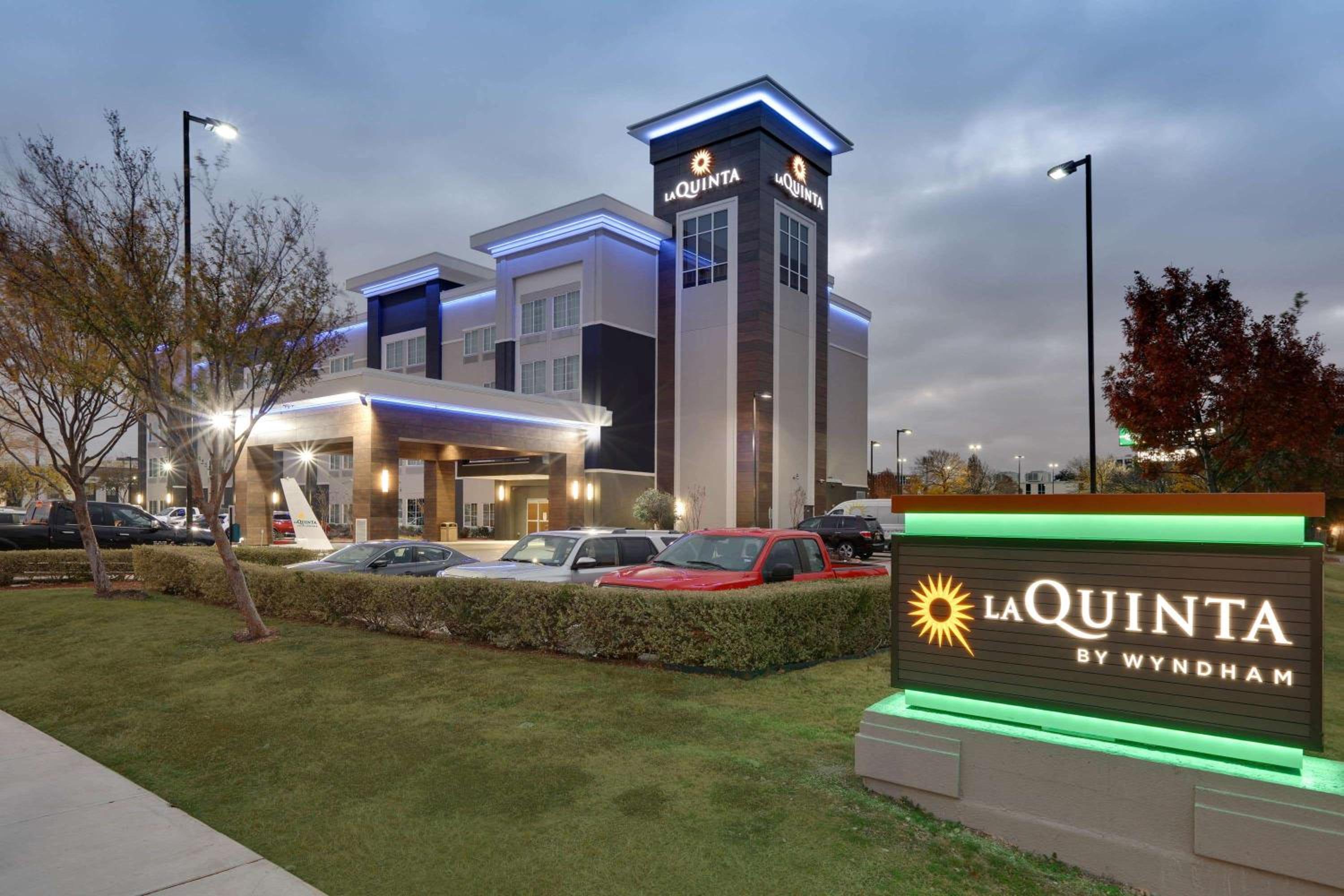 Hotel La Quinta Inn & Suites by Wyndham Dallas Love Field