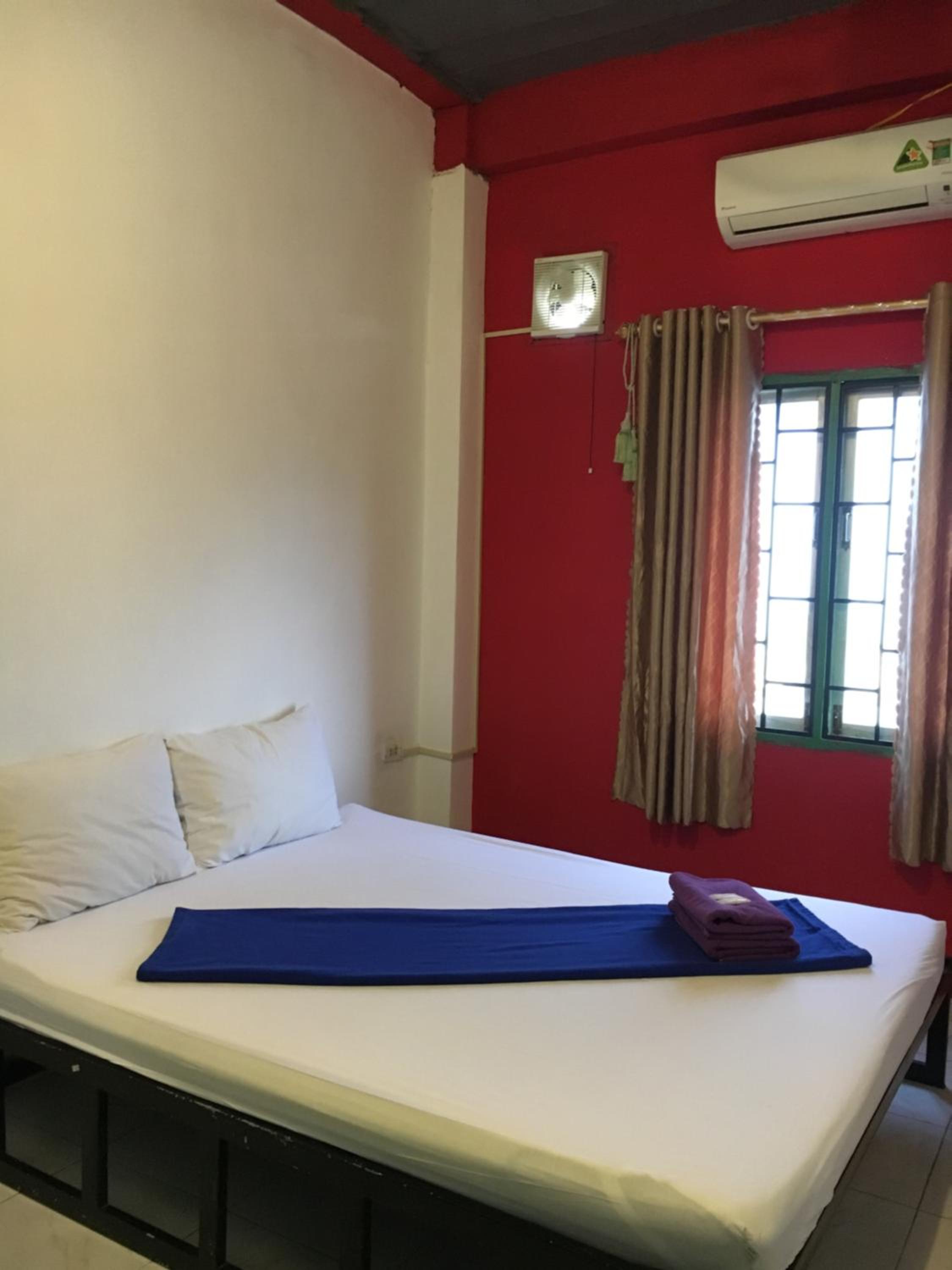 Vangvieng Rock Backpacker Rooftop Hostel