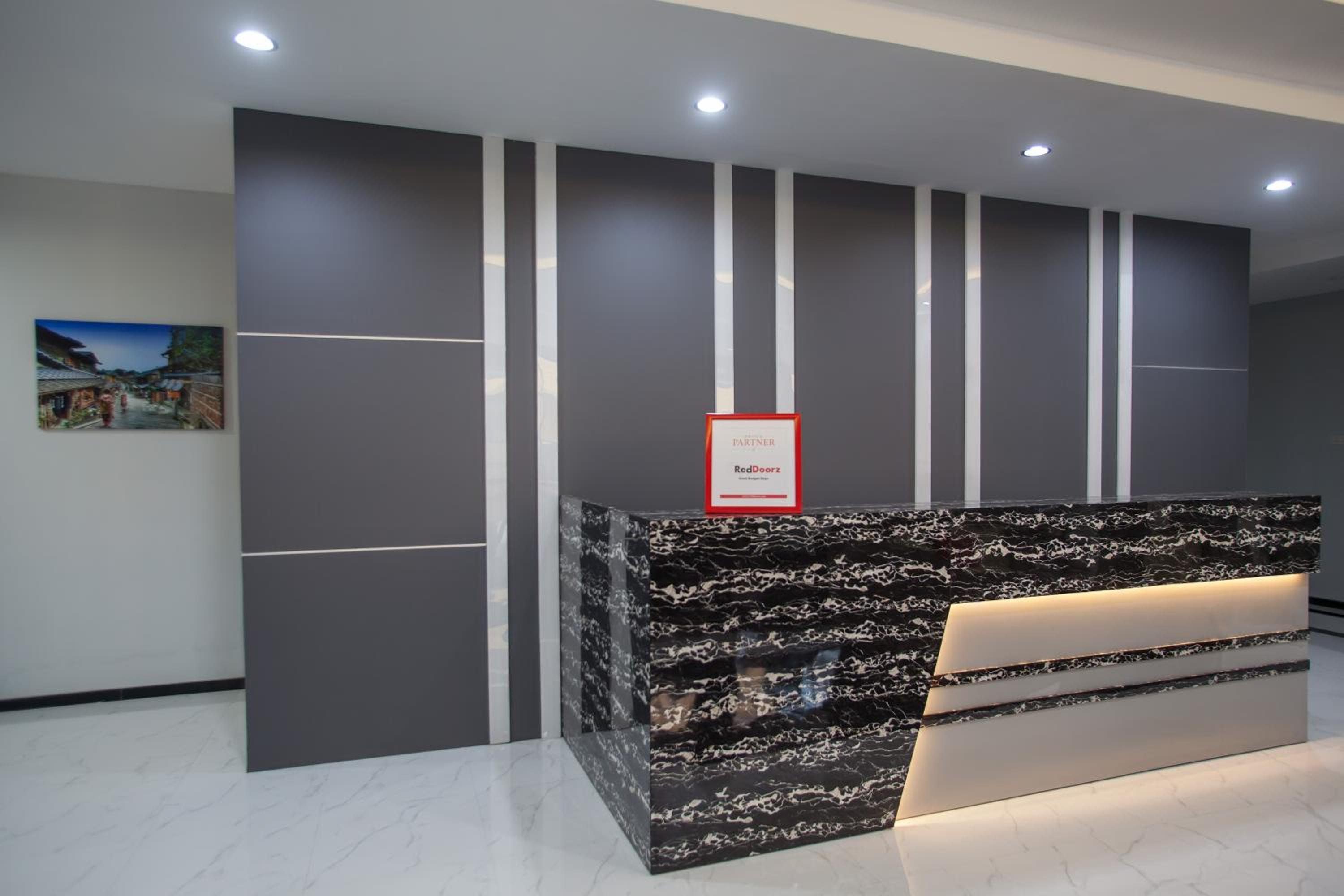 RedDoorz Plus near Politeknik Negeri Malang, Malang - 21
