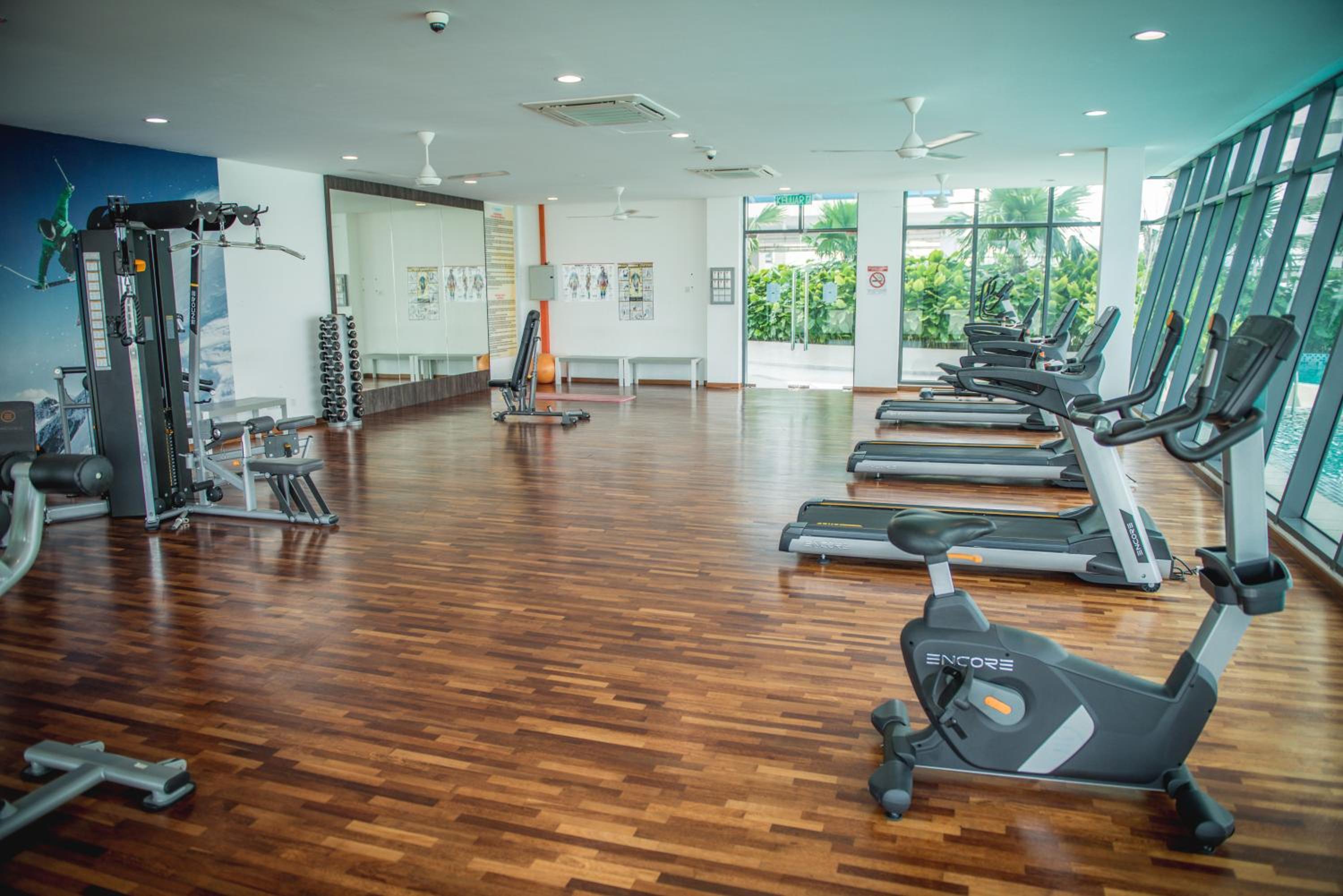 Amerin Mall & Suites