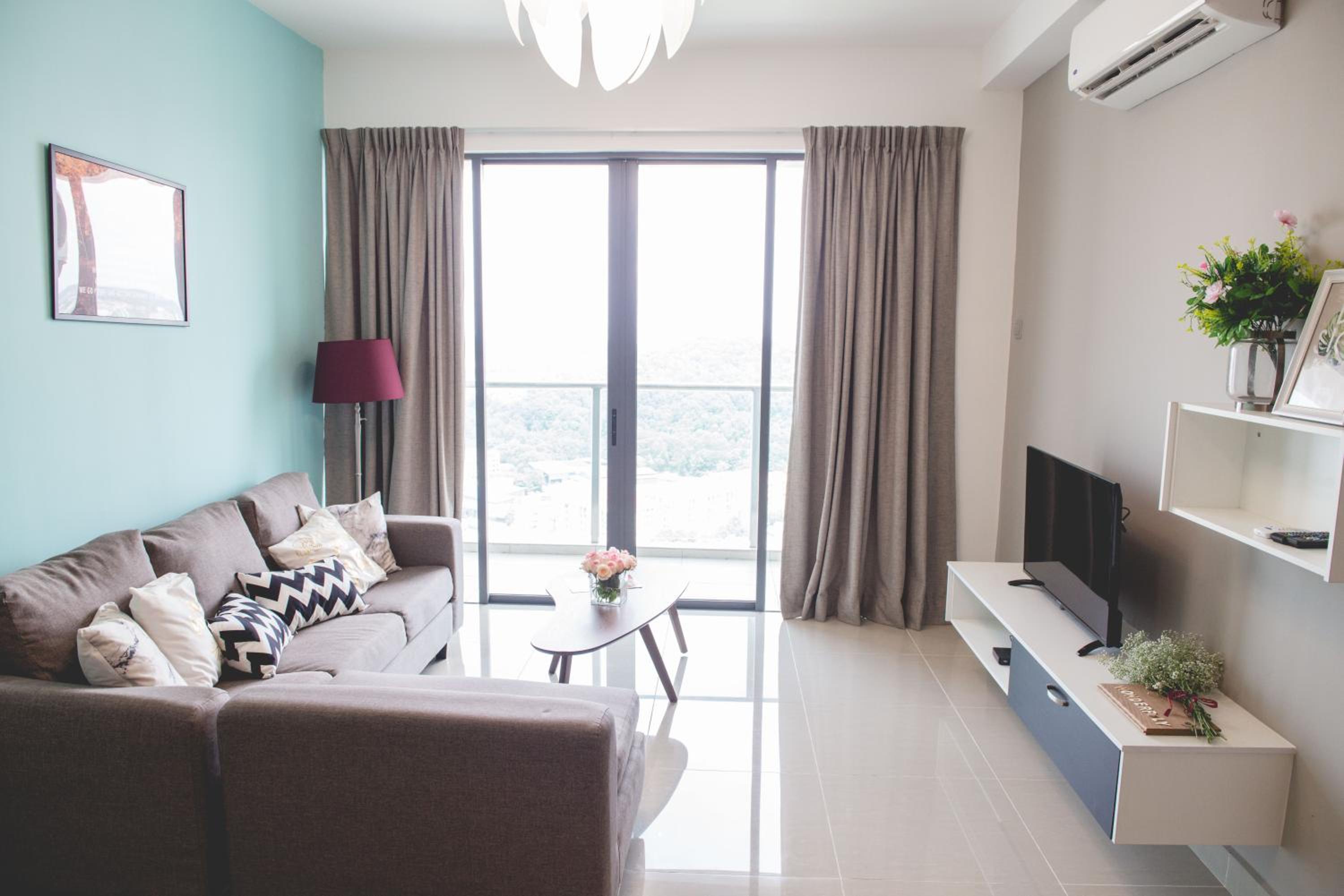 Amerin Mall & Suites