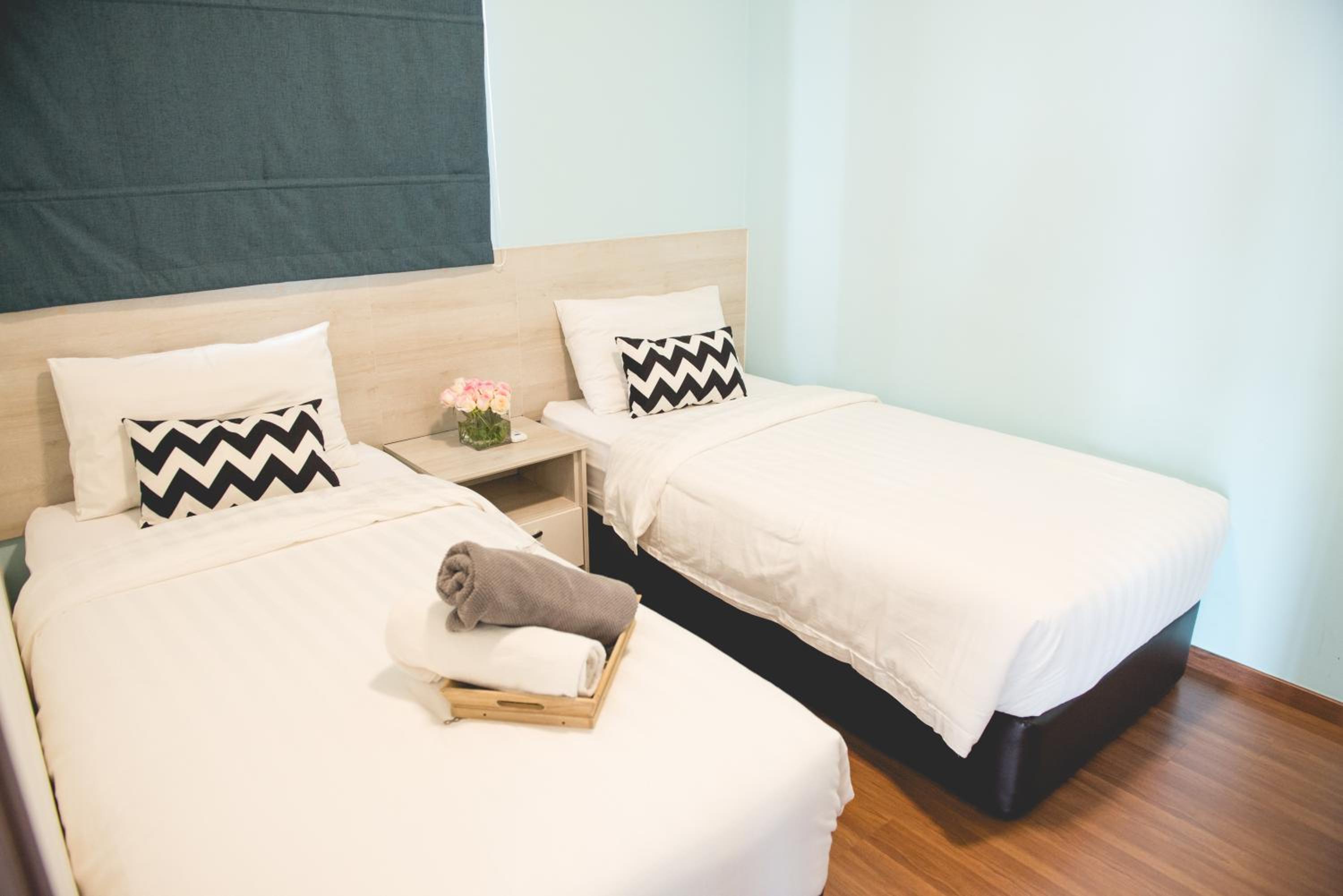 Amerin Mall & Suites