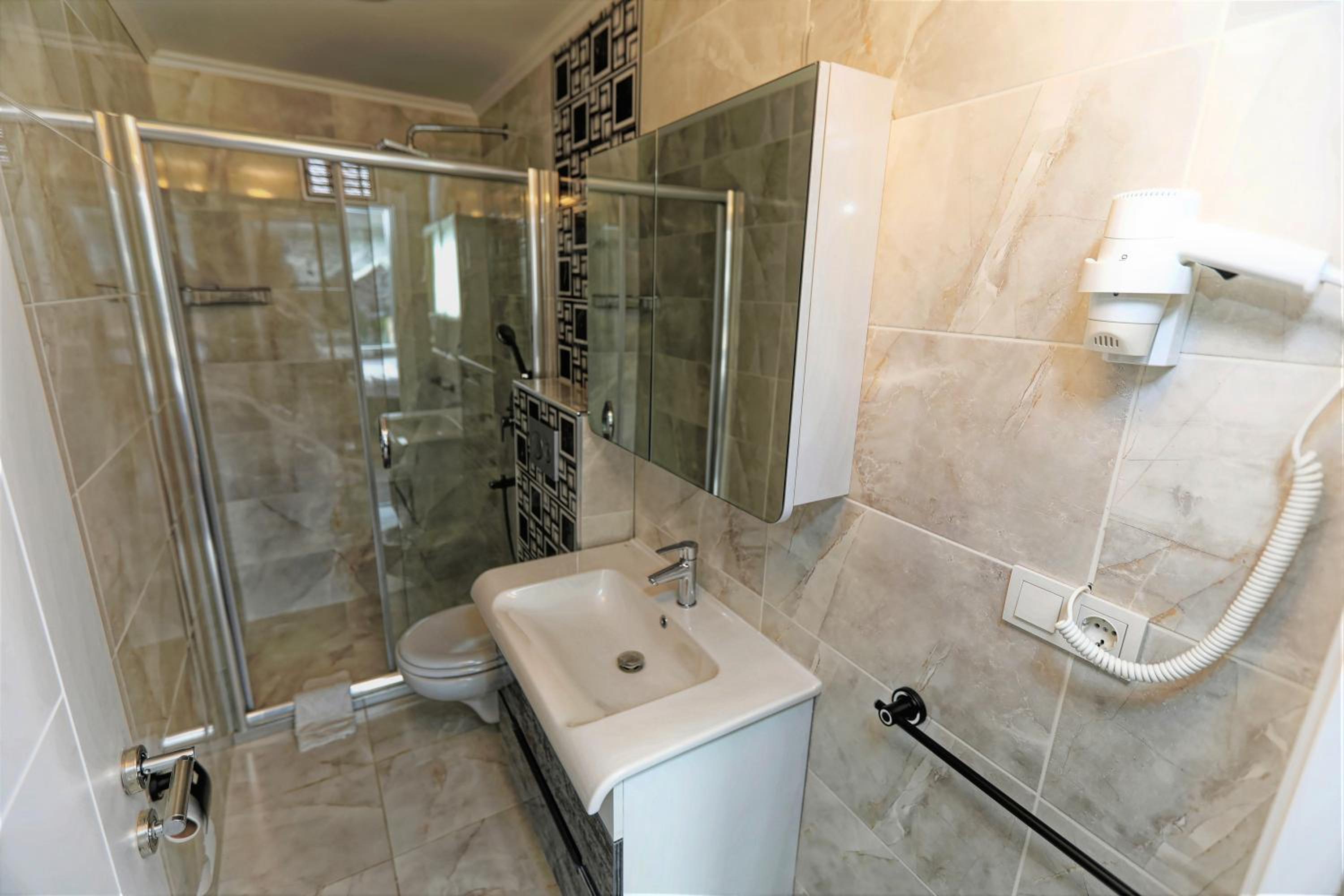 Romantic Mansion - Image 13