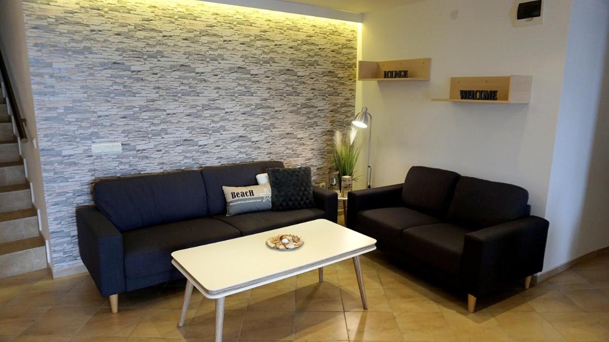 Sunbreeze Apartments