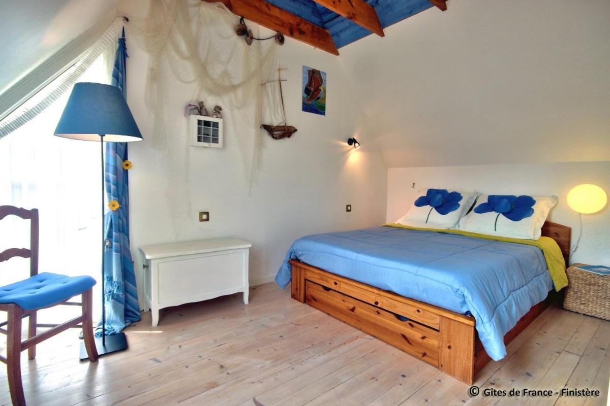 Roscoff Santec Maison Mer Bretagne view 2