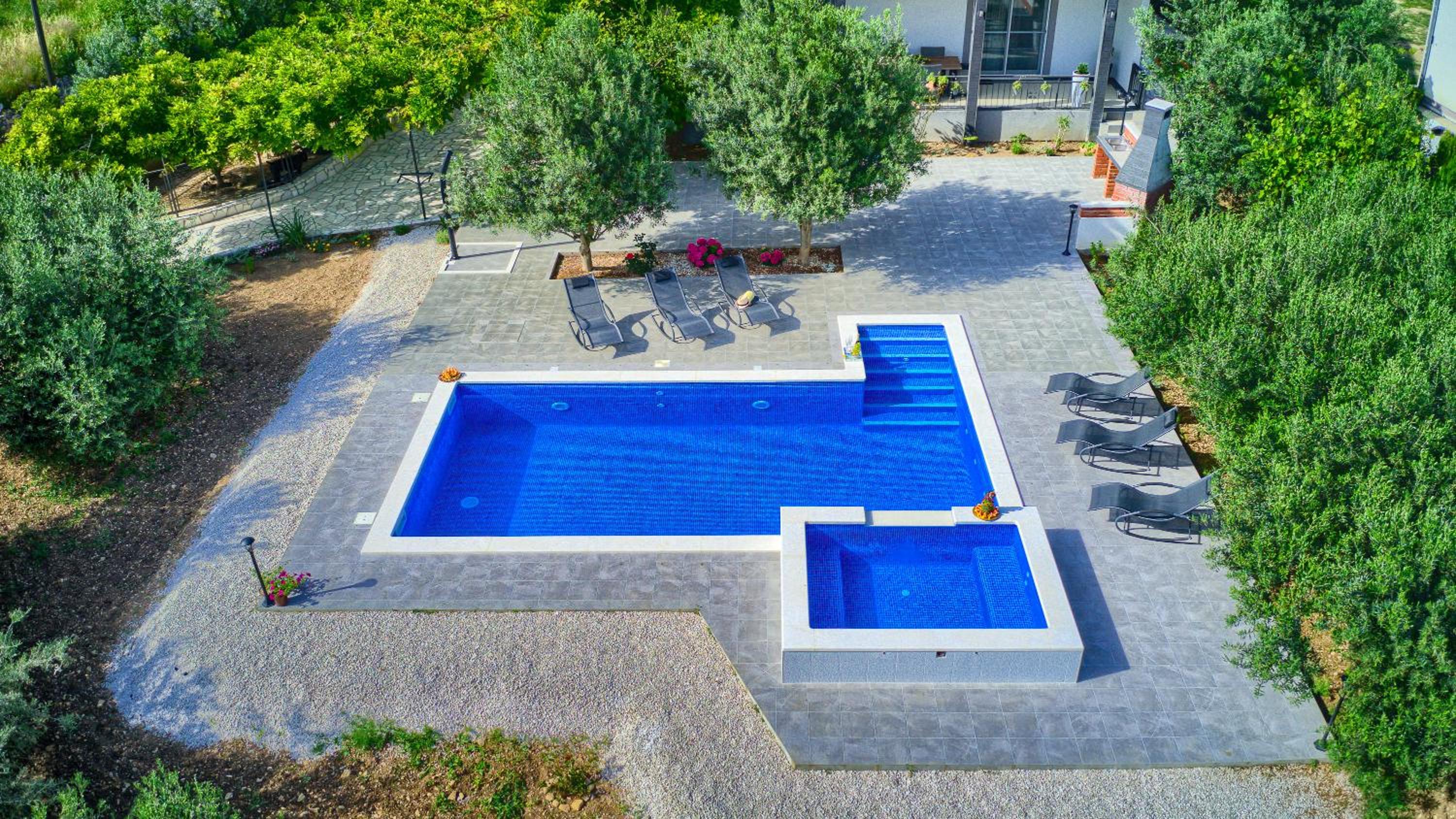 Apartment Villa Hacijenda with private pool and jacuzzi