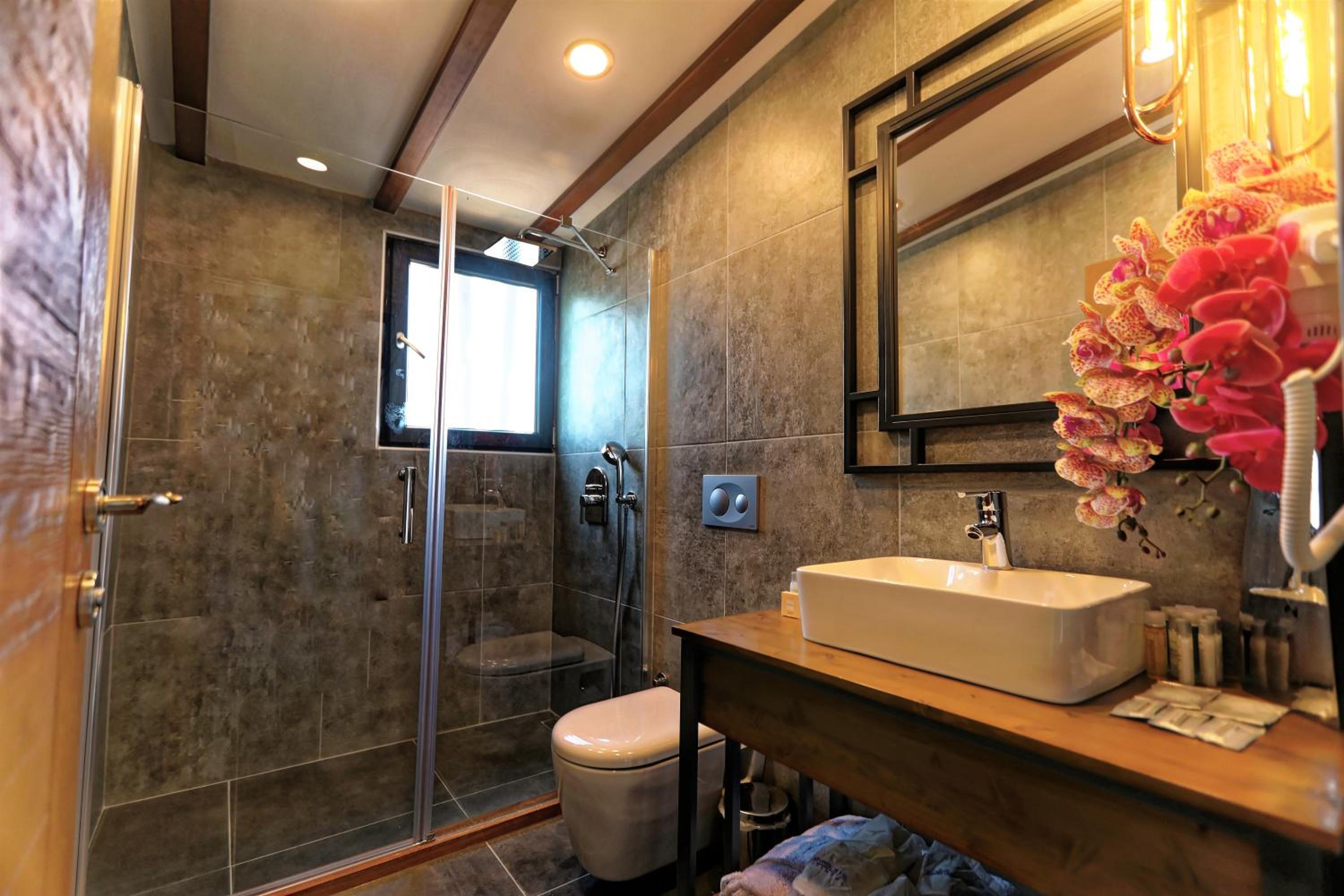 Romantic Hotel Istanbul - Image 68