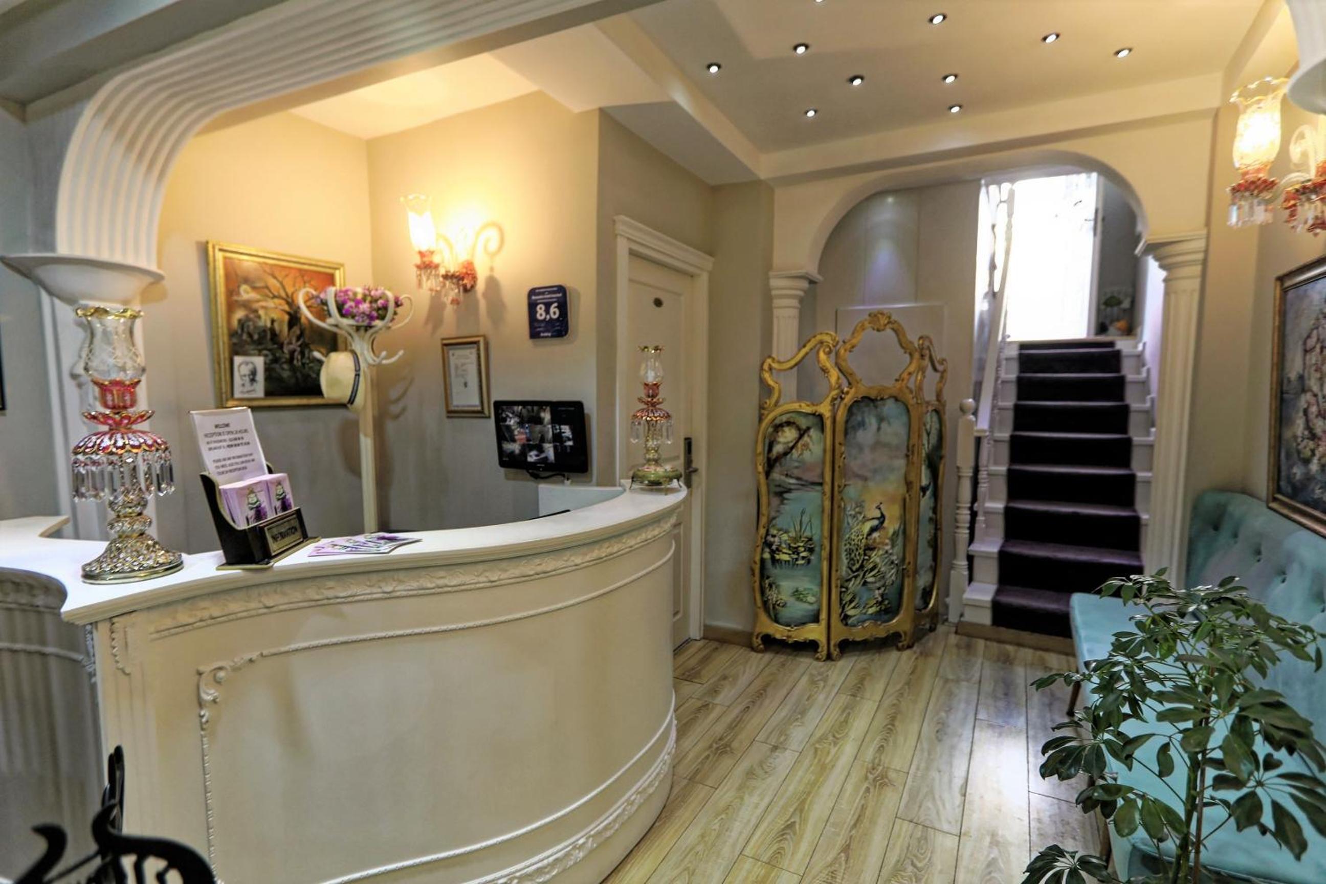 Romantic Hotel Istanbul - Image 55