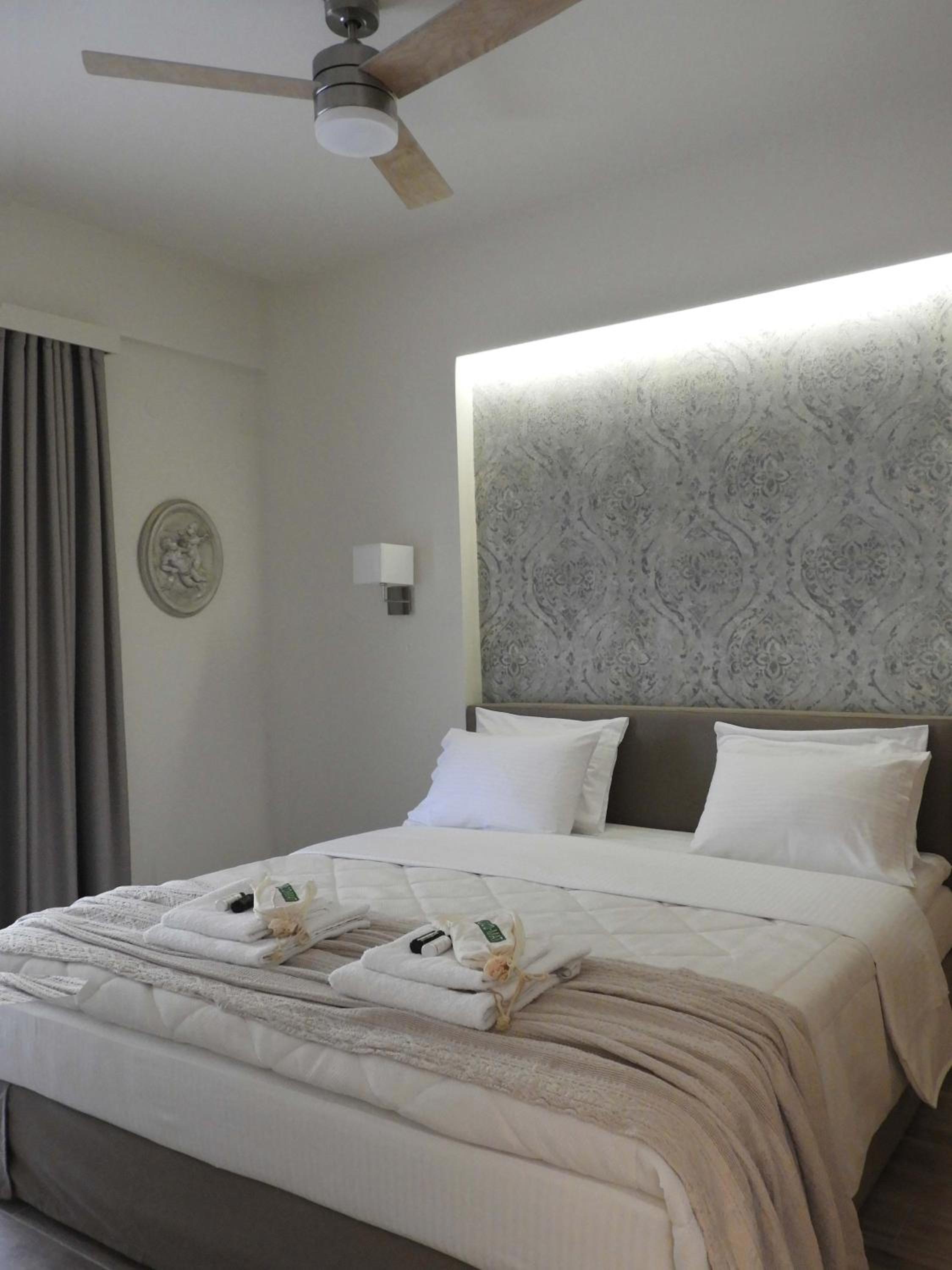 Zorbas Apartments