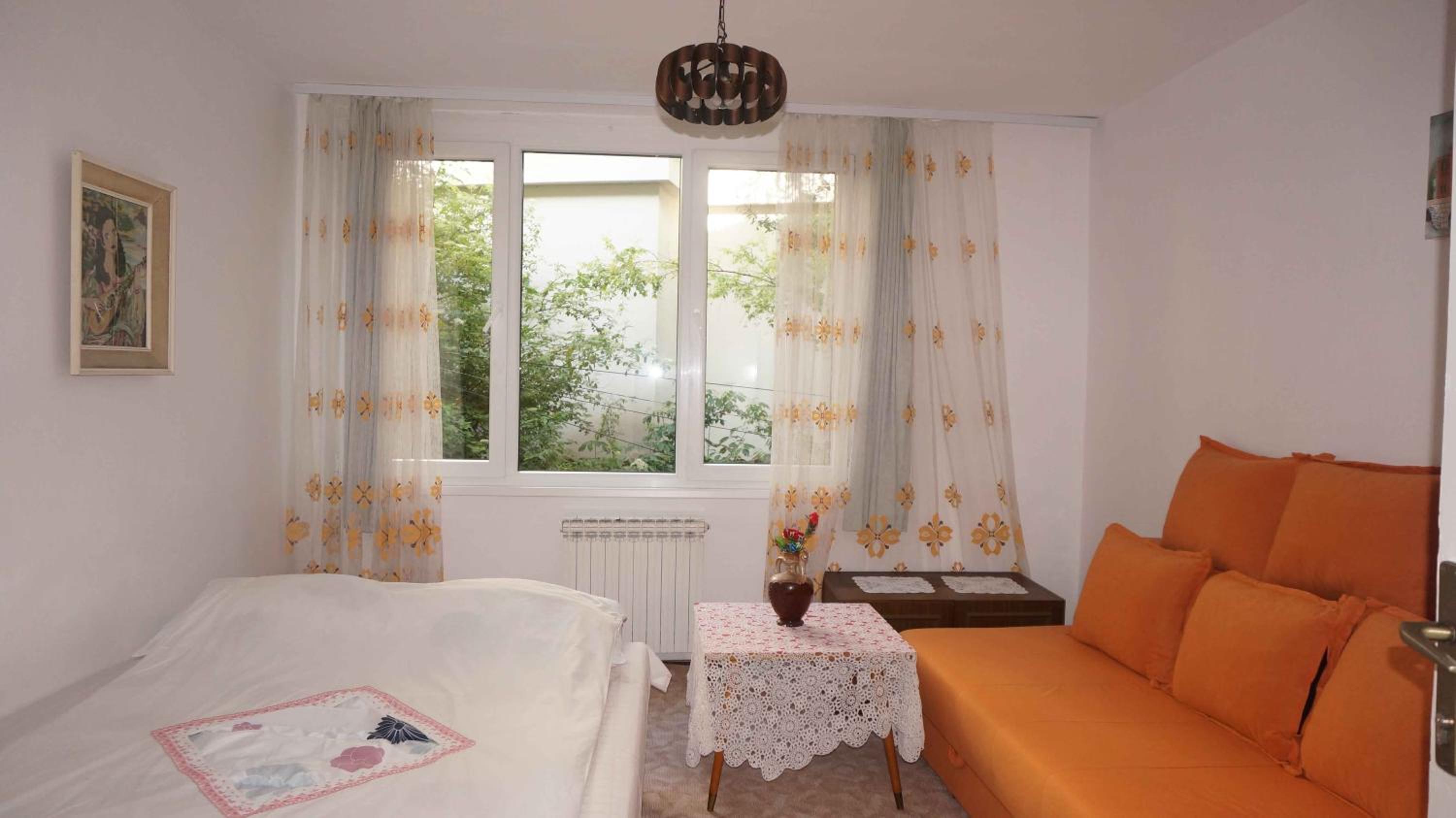 Honey Rooms
