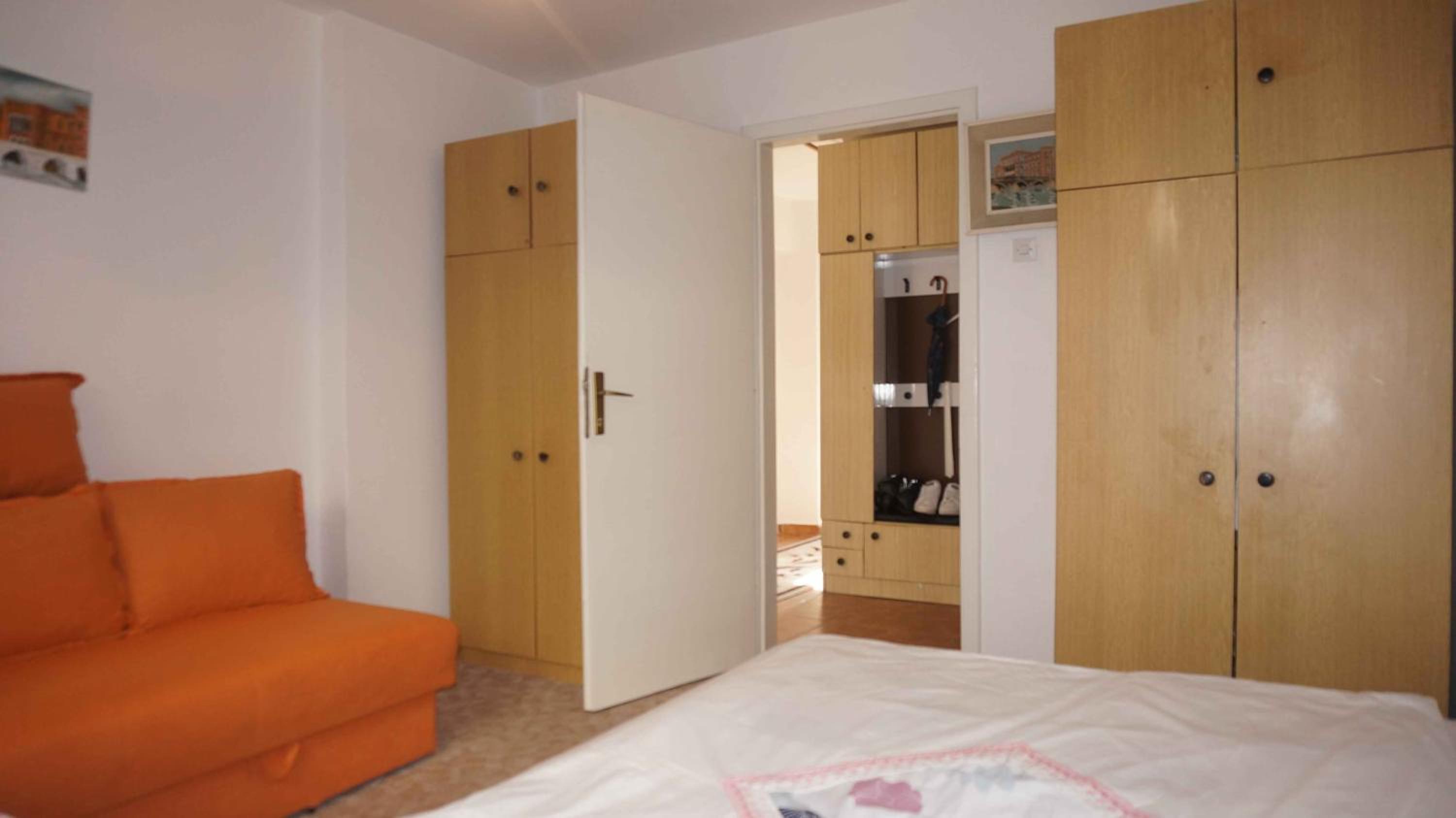 Honey Rooms