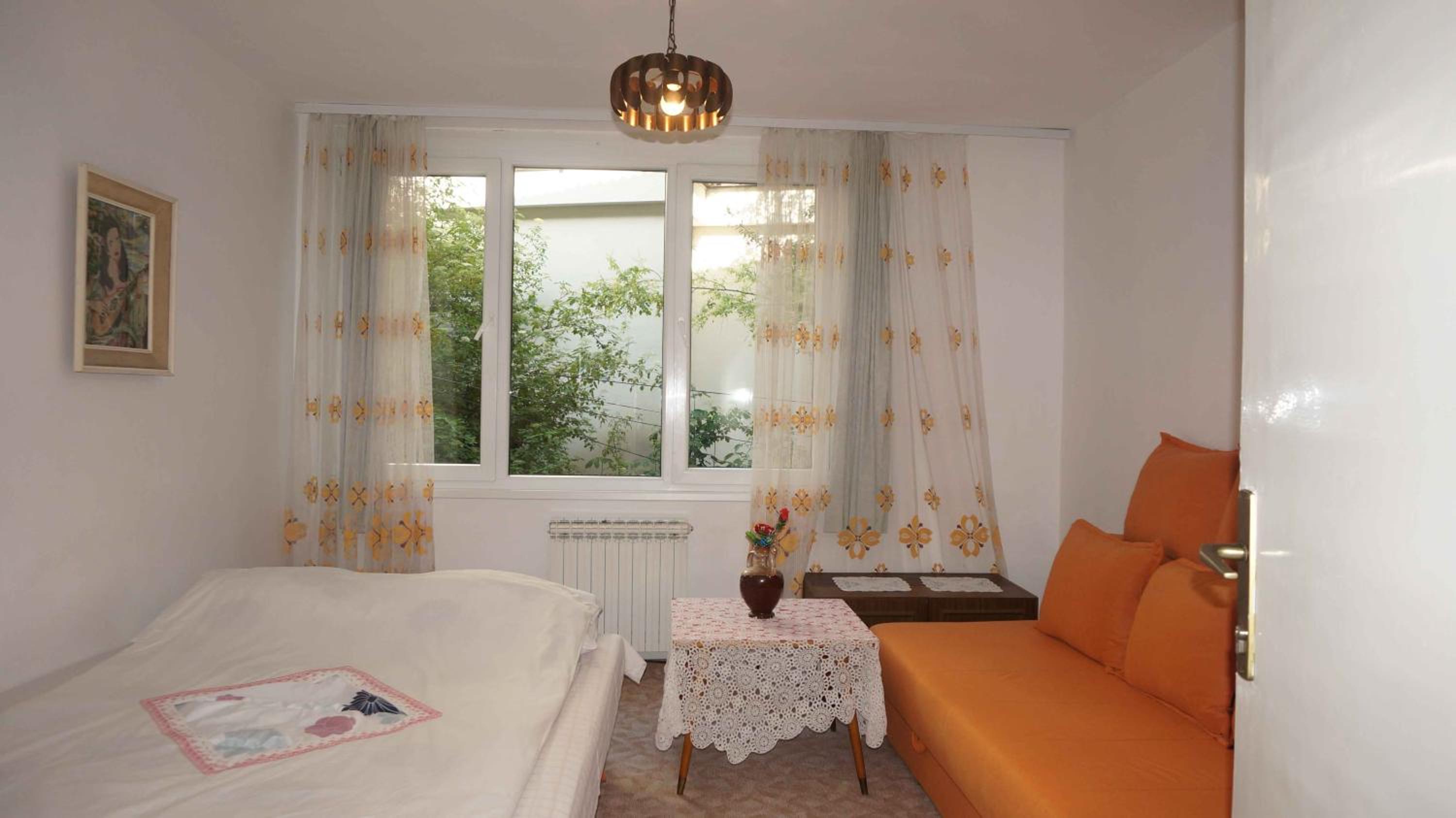 Honey Rooms