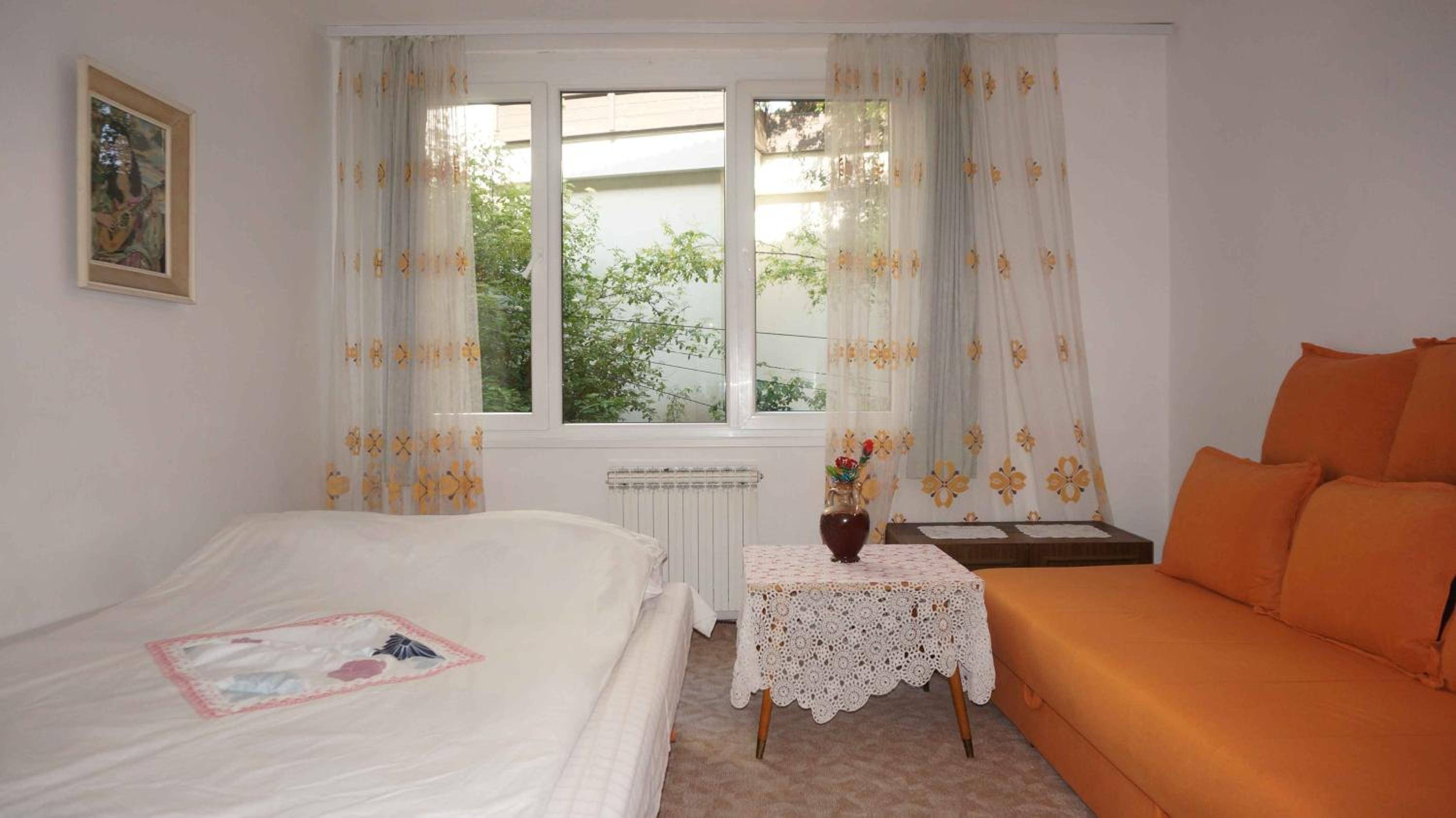 Honey Rooms