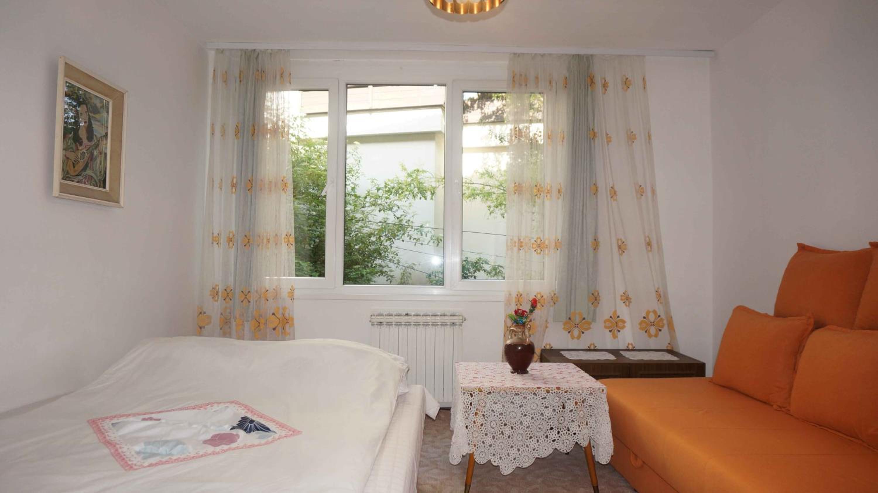 Honey Rooms