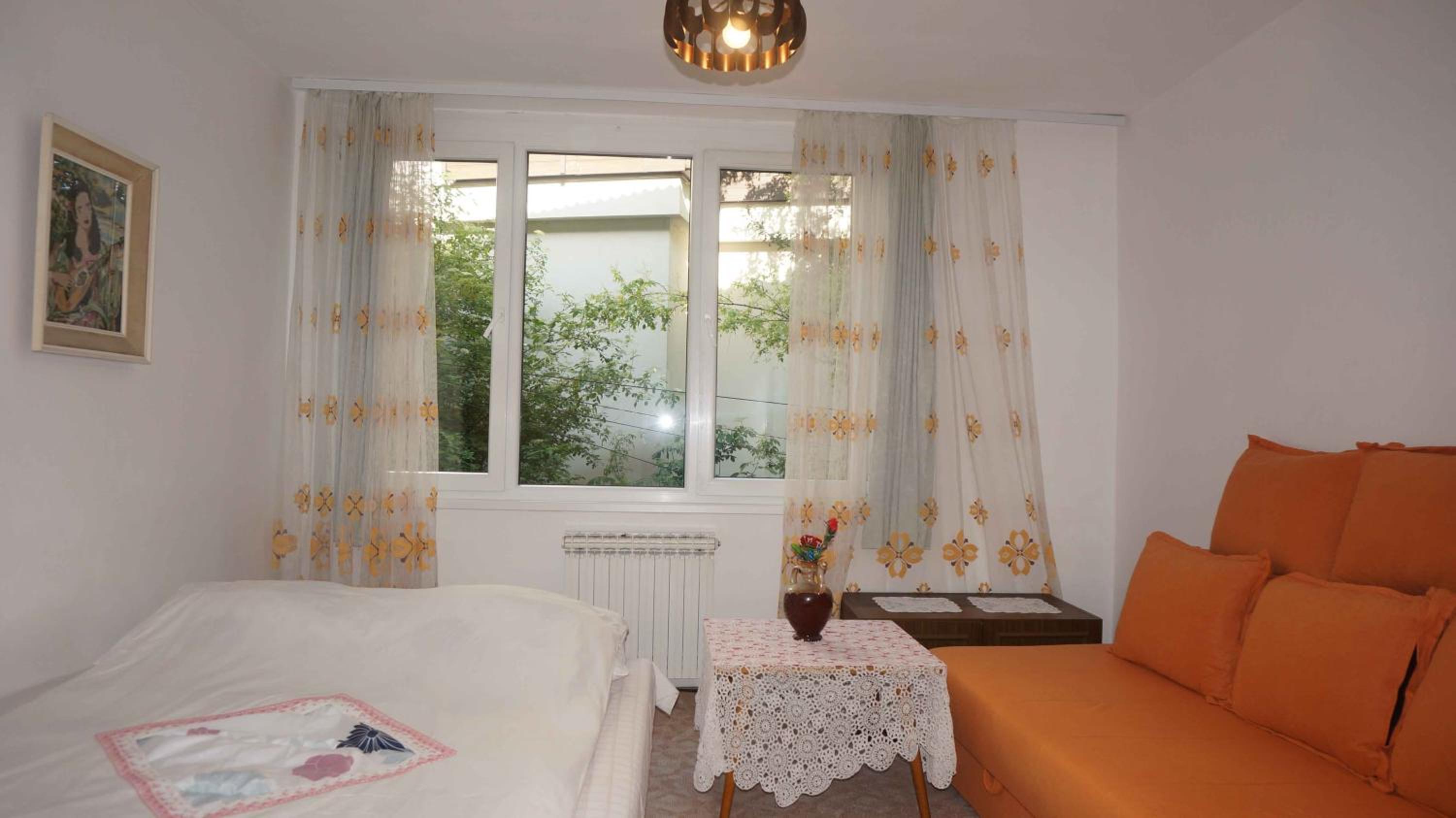 Honey Rooms