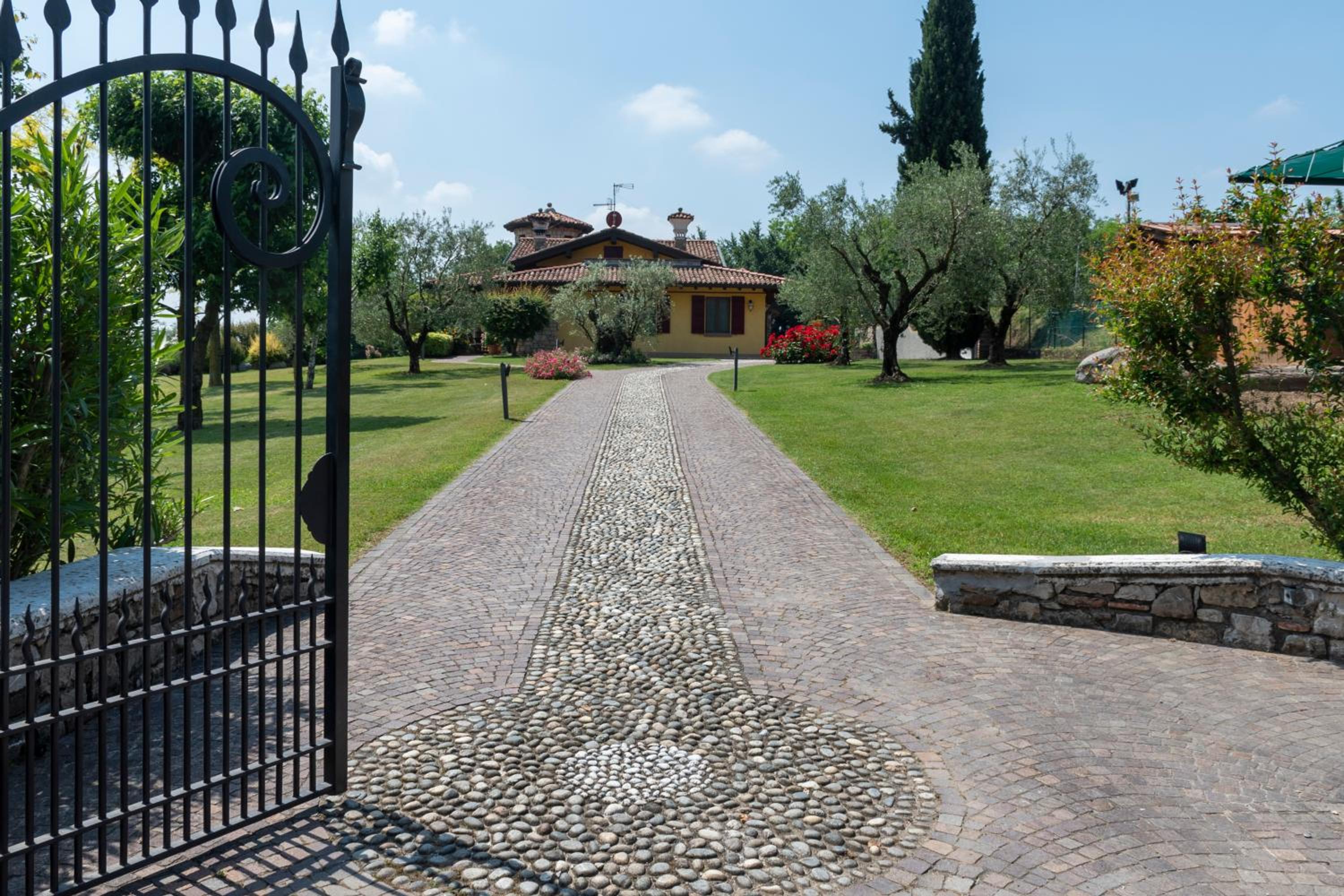 Hotel Villa Cristina - Image 1