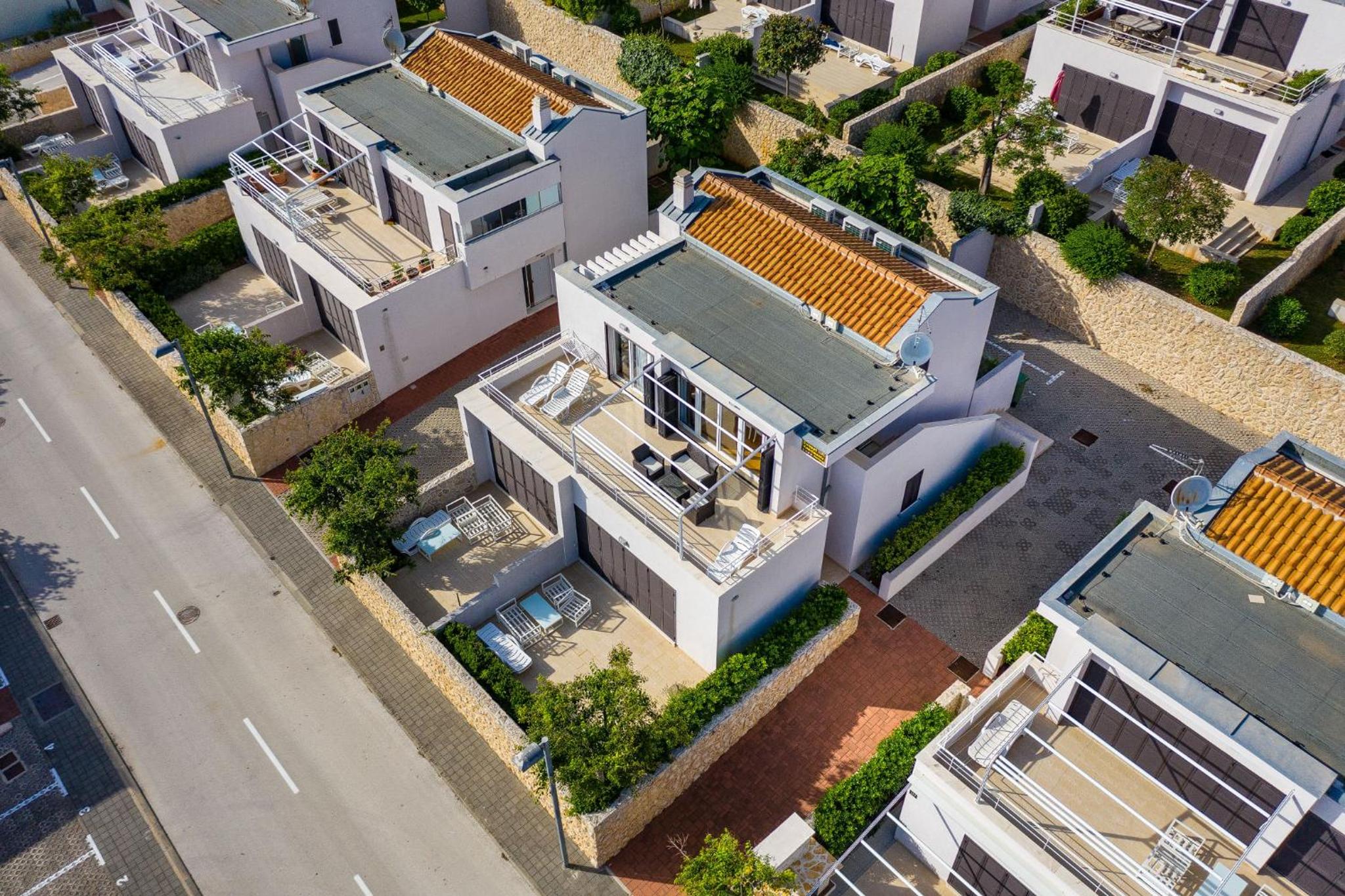 Sunset Apartment Petrcane view 3