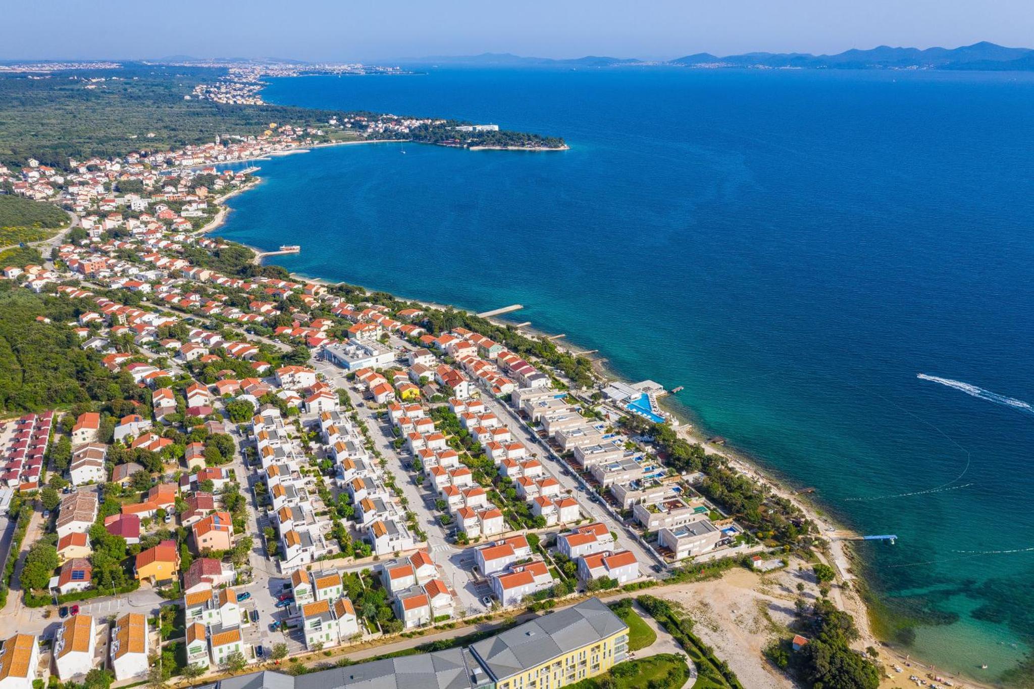 Sunset Apartment Petrcane view 4