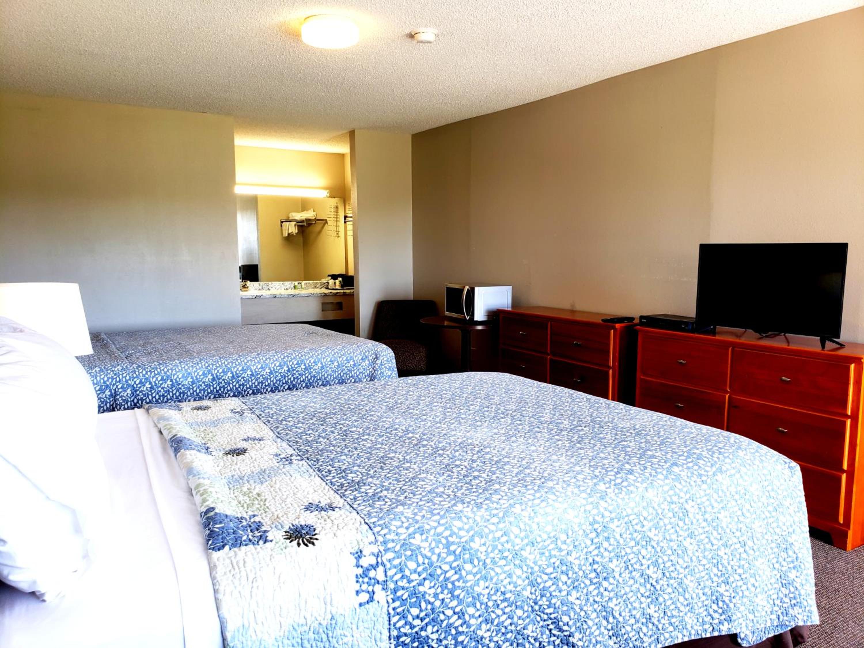 Calhoun Vacations - Motel 103 - Property Image 7