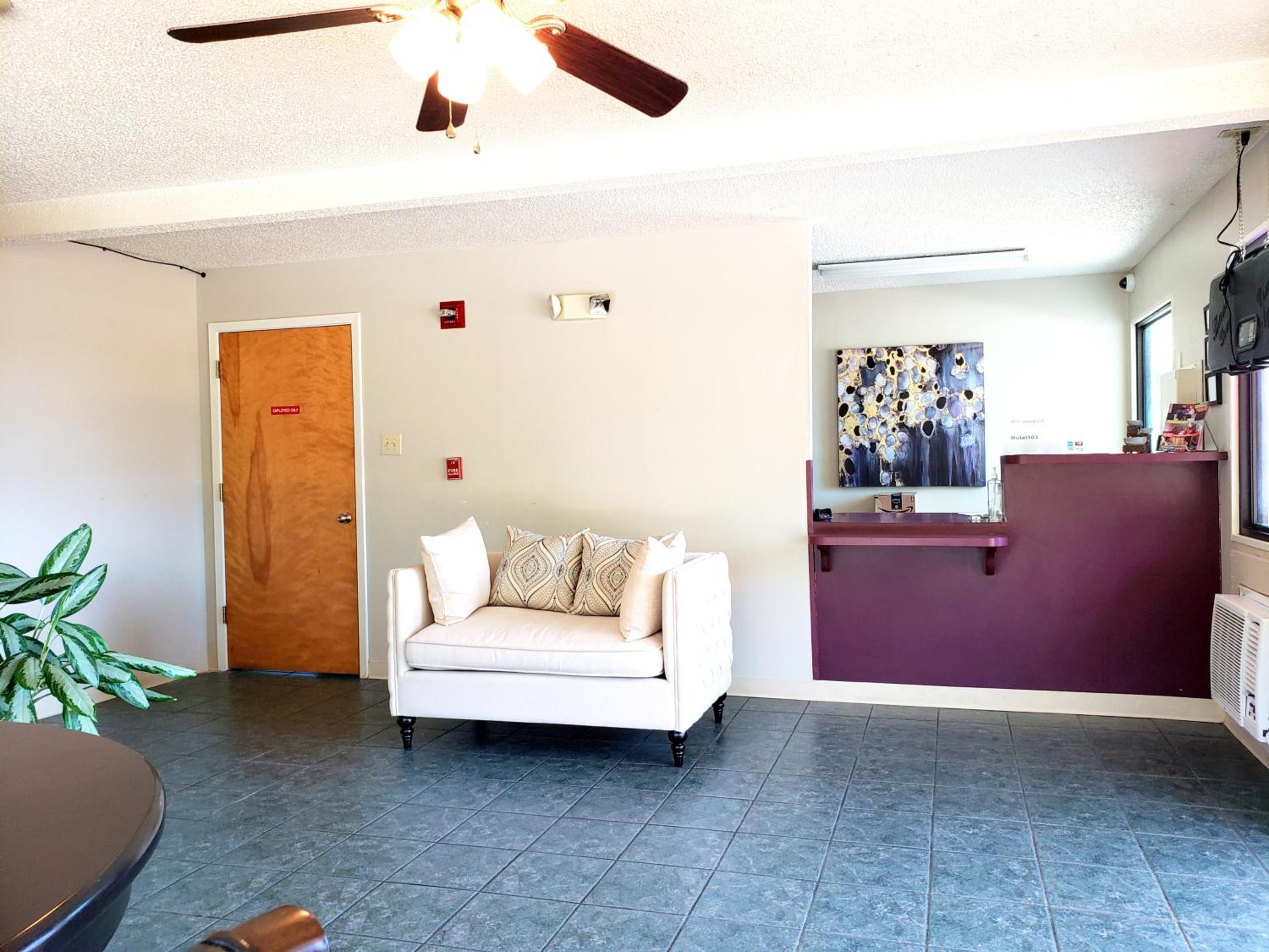 Calhoun Vacations - Motel 103 - Property Image 1
