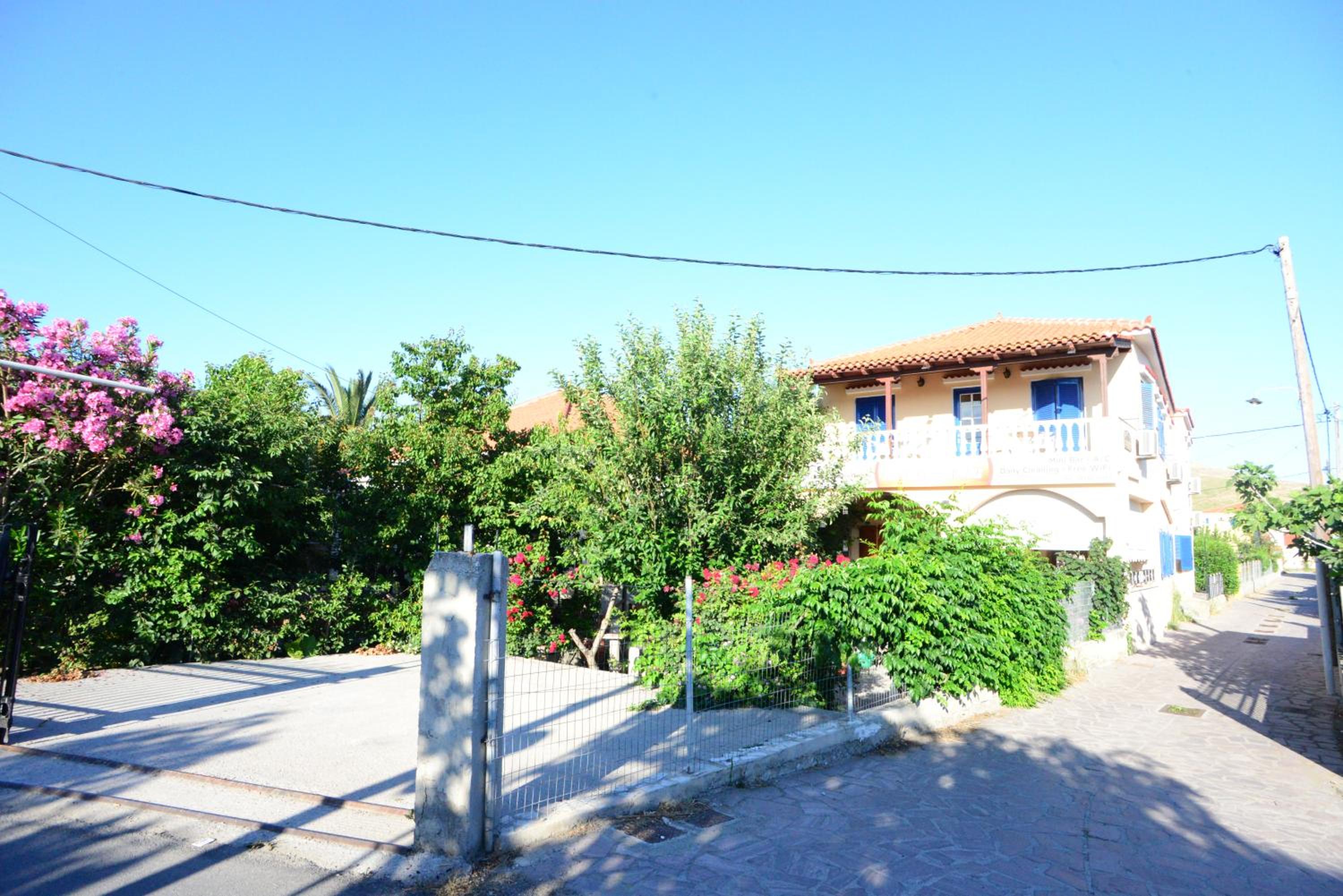 Photo 43