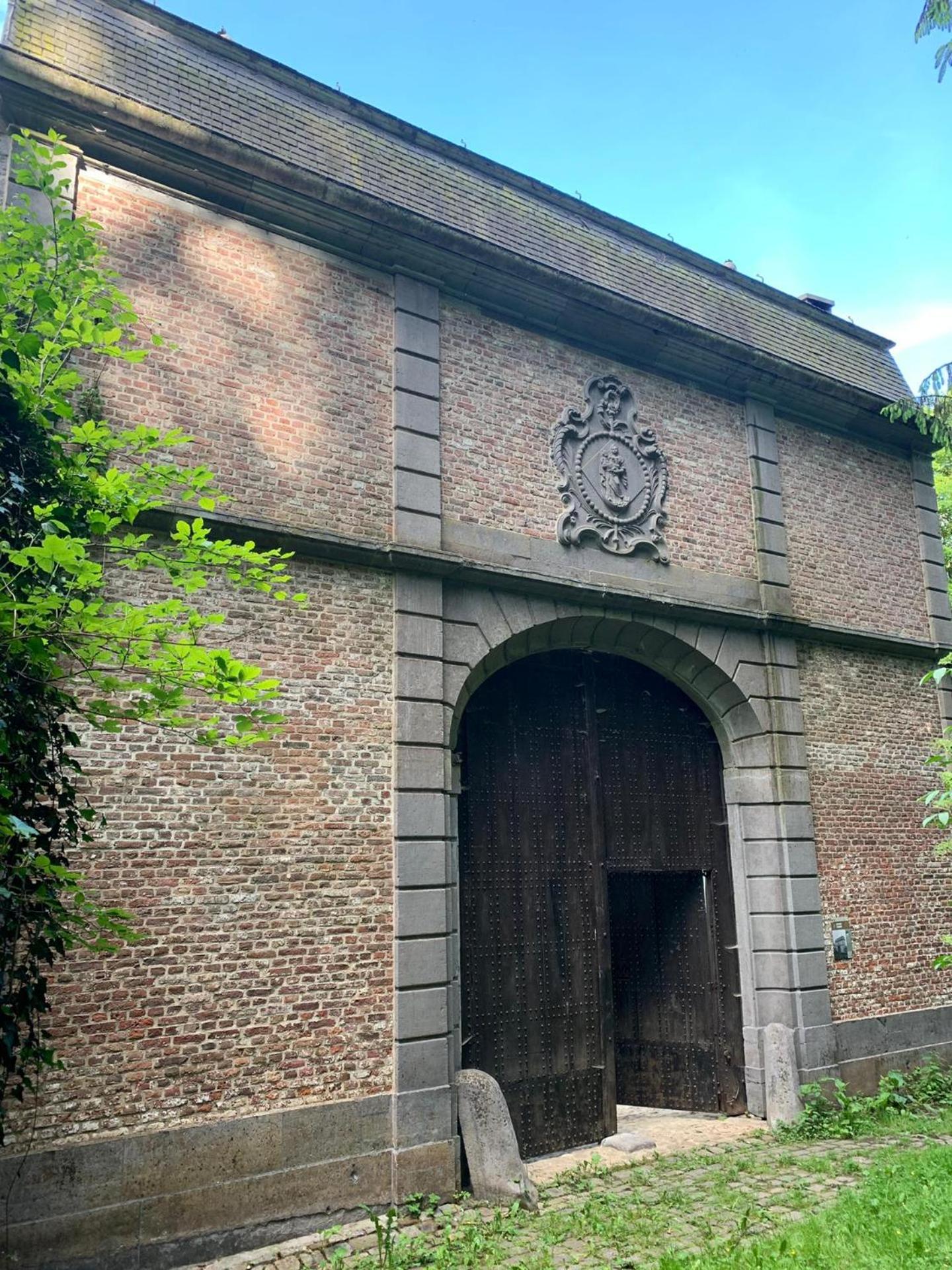 La Porterie de l’Abbaye de Marche les Dames