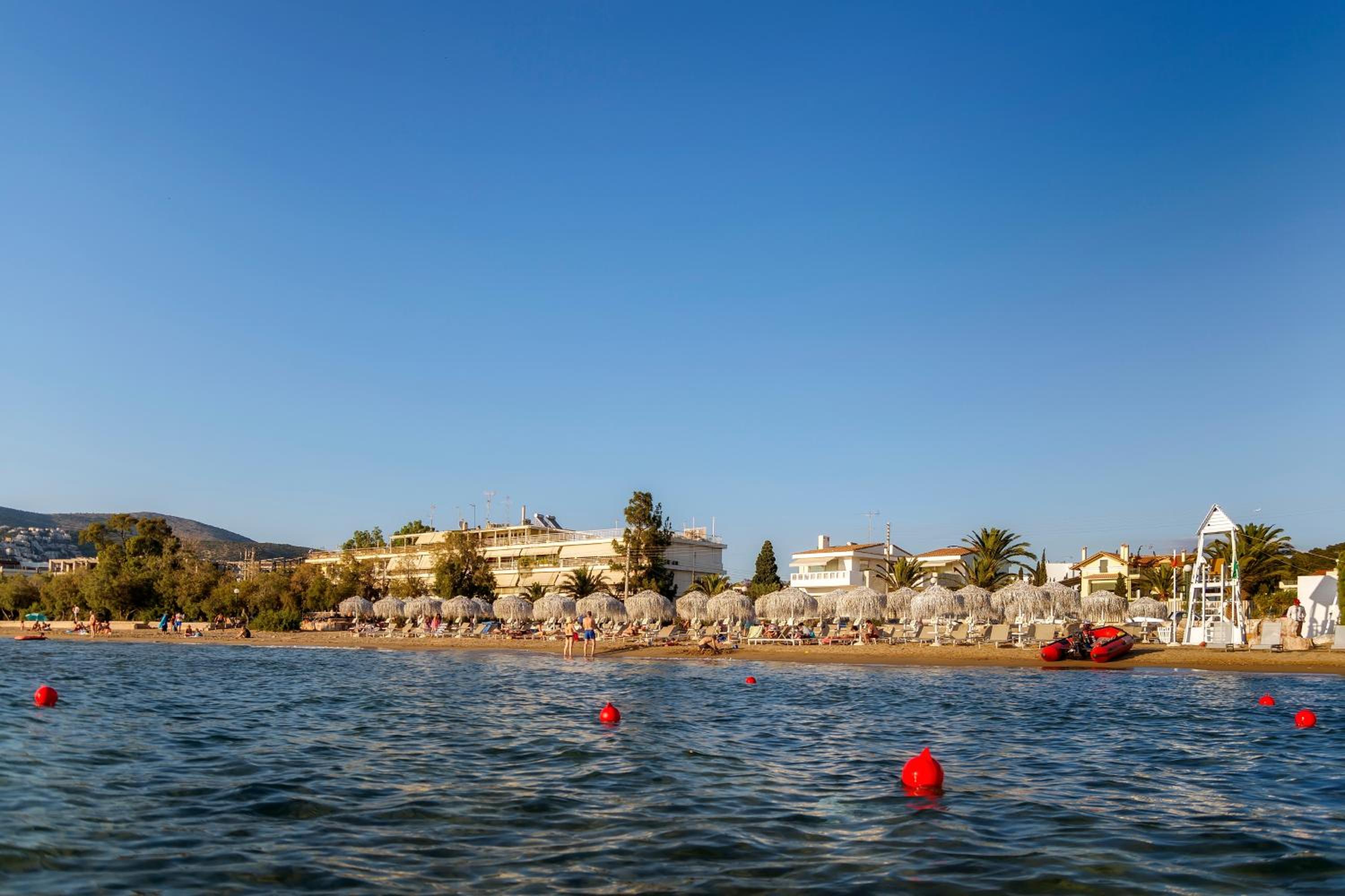Amazing Seafront Apartment Athens Riviera