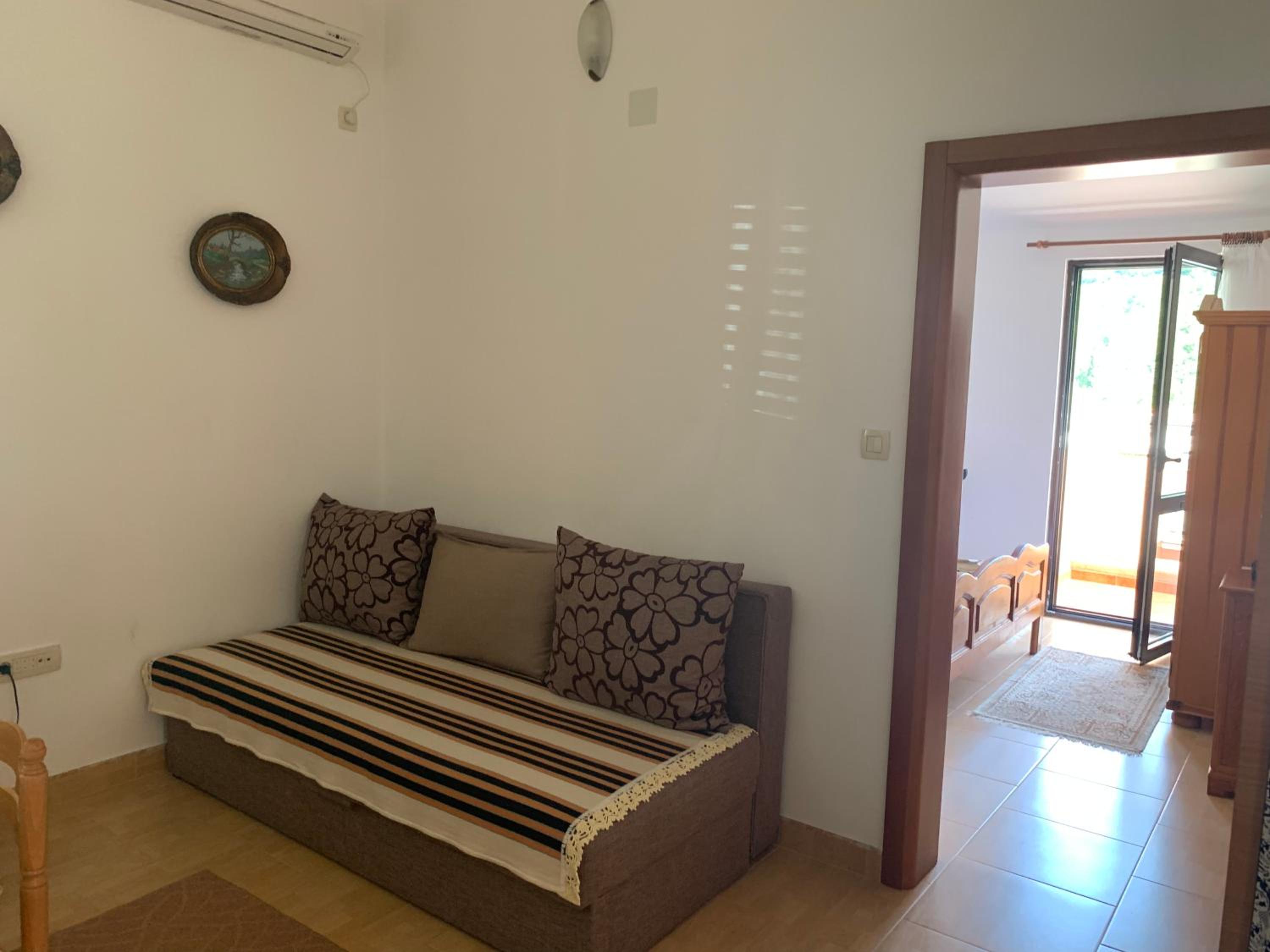 Apartments Zvicer - Milica