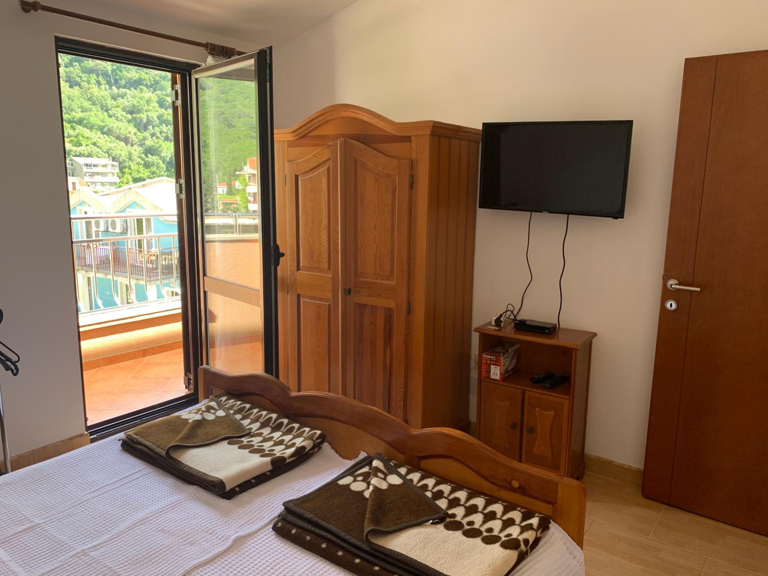 Apartments Zvicer - Milica