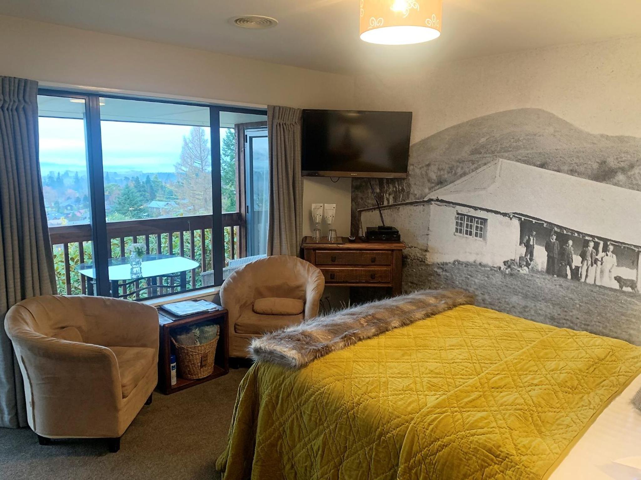 8 on Oregon Boutique Lodge