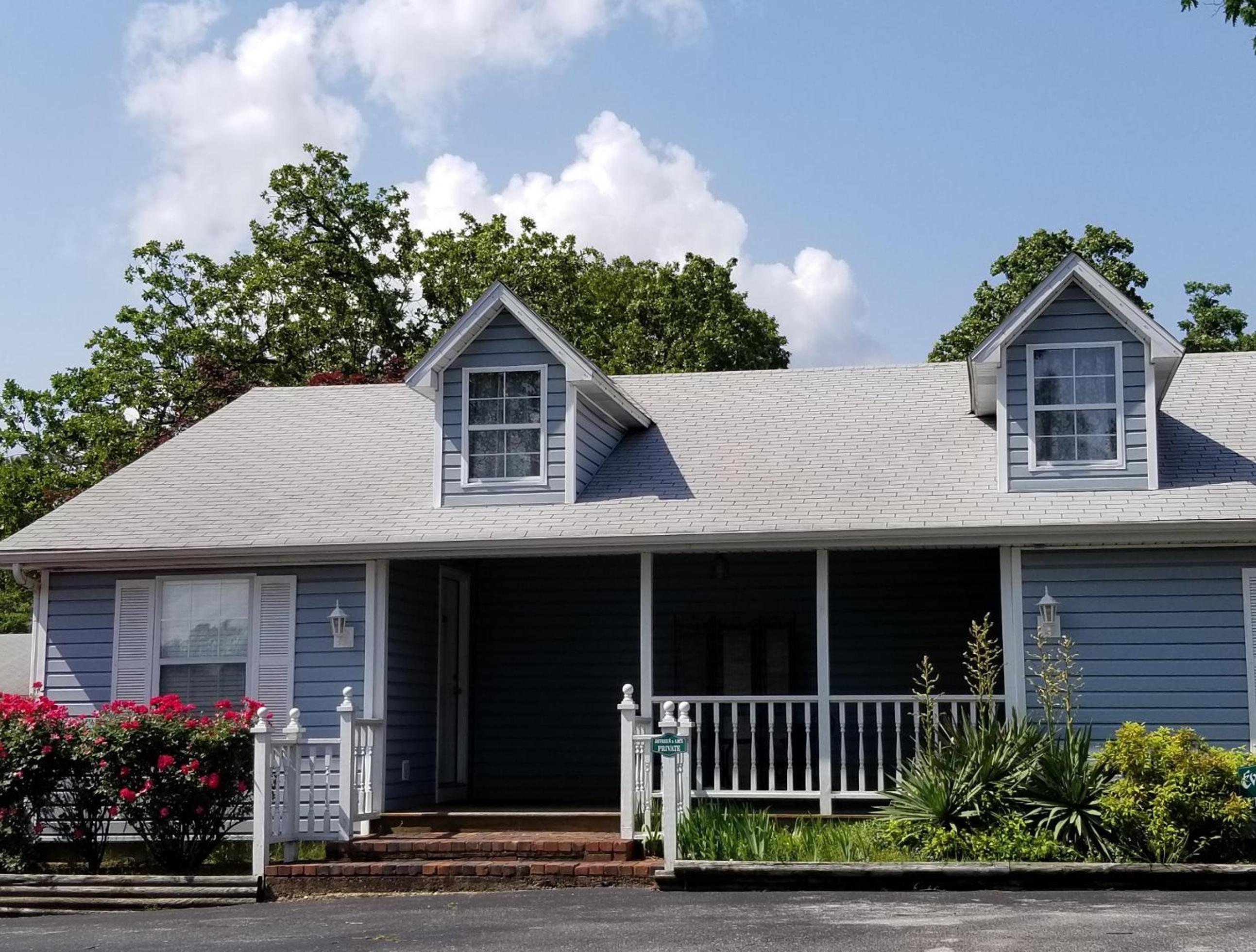 Hotel Evening Shade Inn