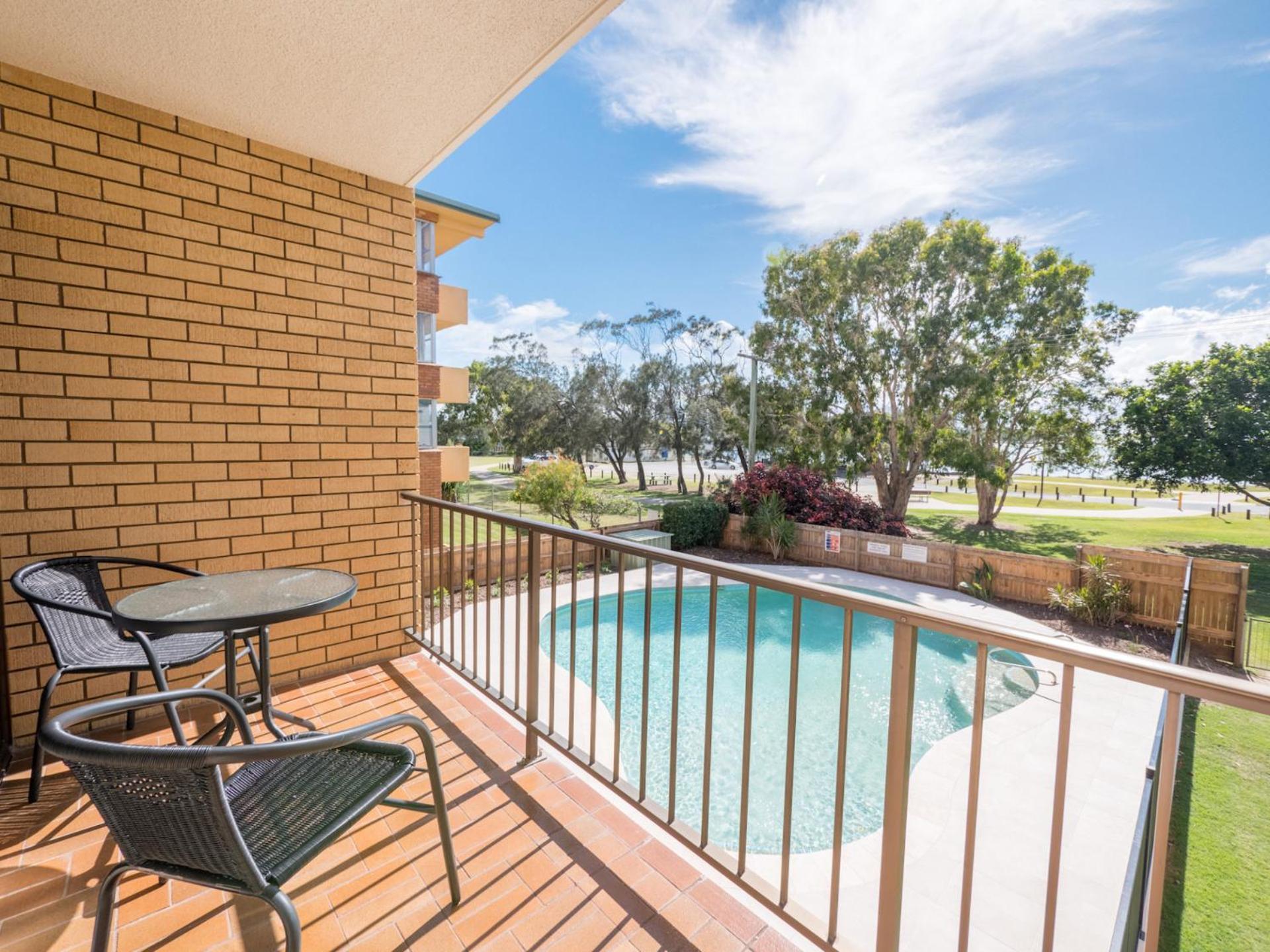 Caloundra Vacations - Golden Shores Unit 3 21 Landsborough Parade - Property Image 14