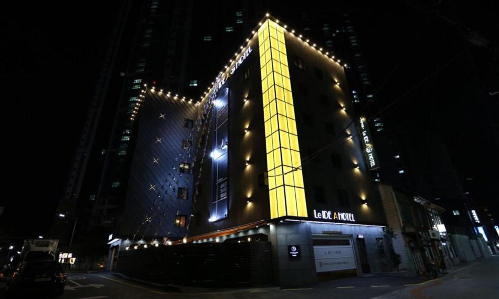 hotel building