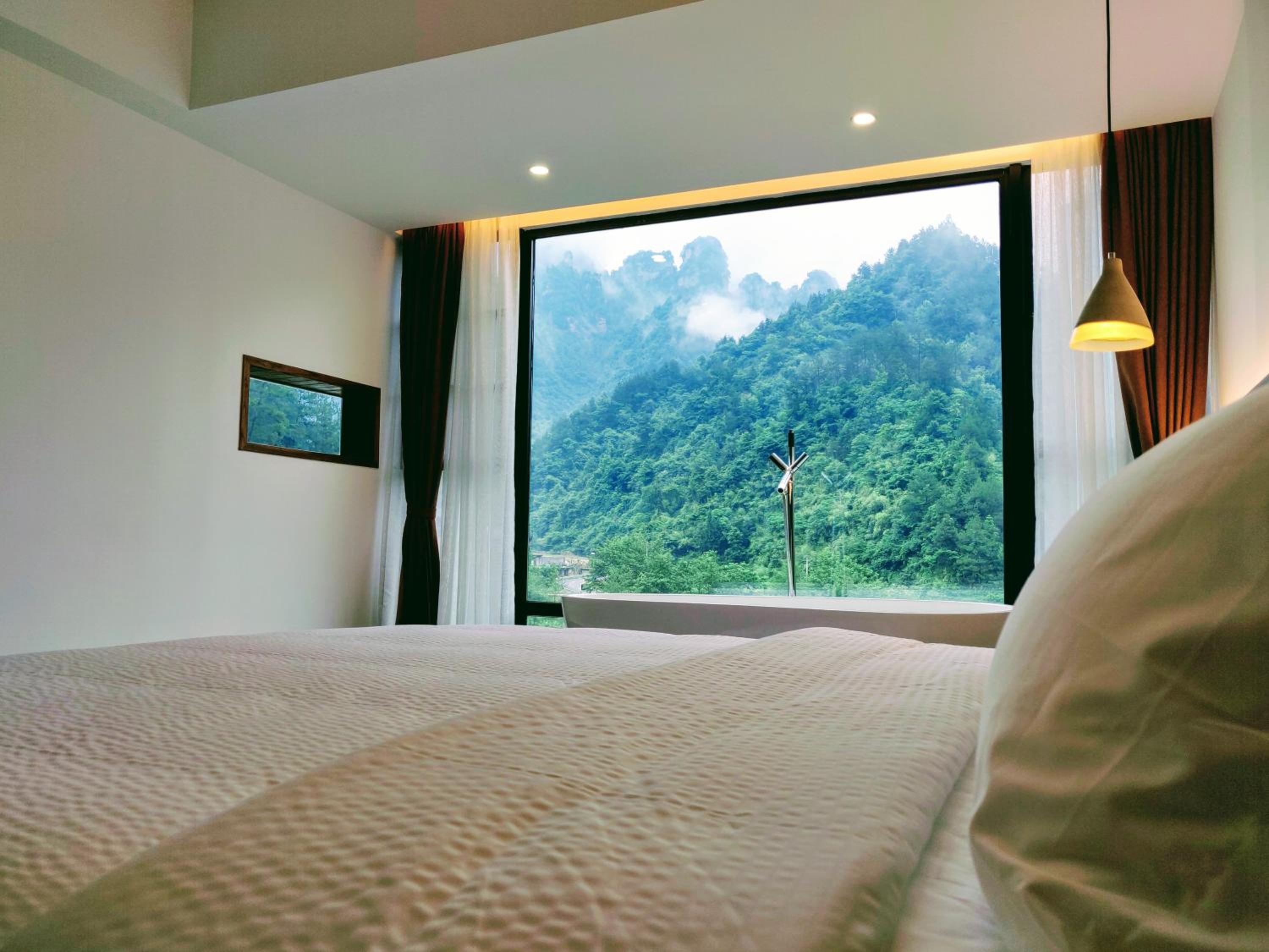Whispering Mountains Boutique Hotel