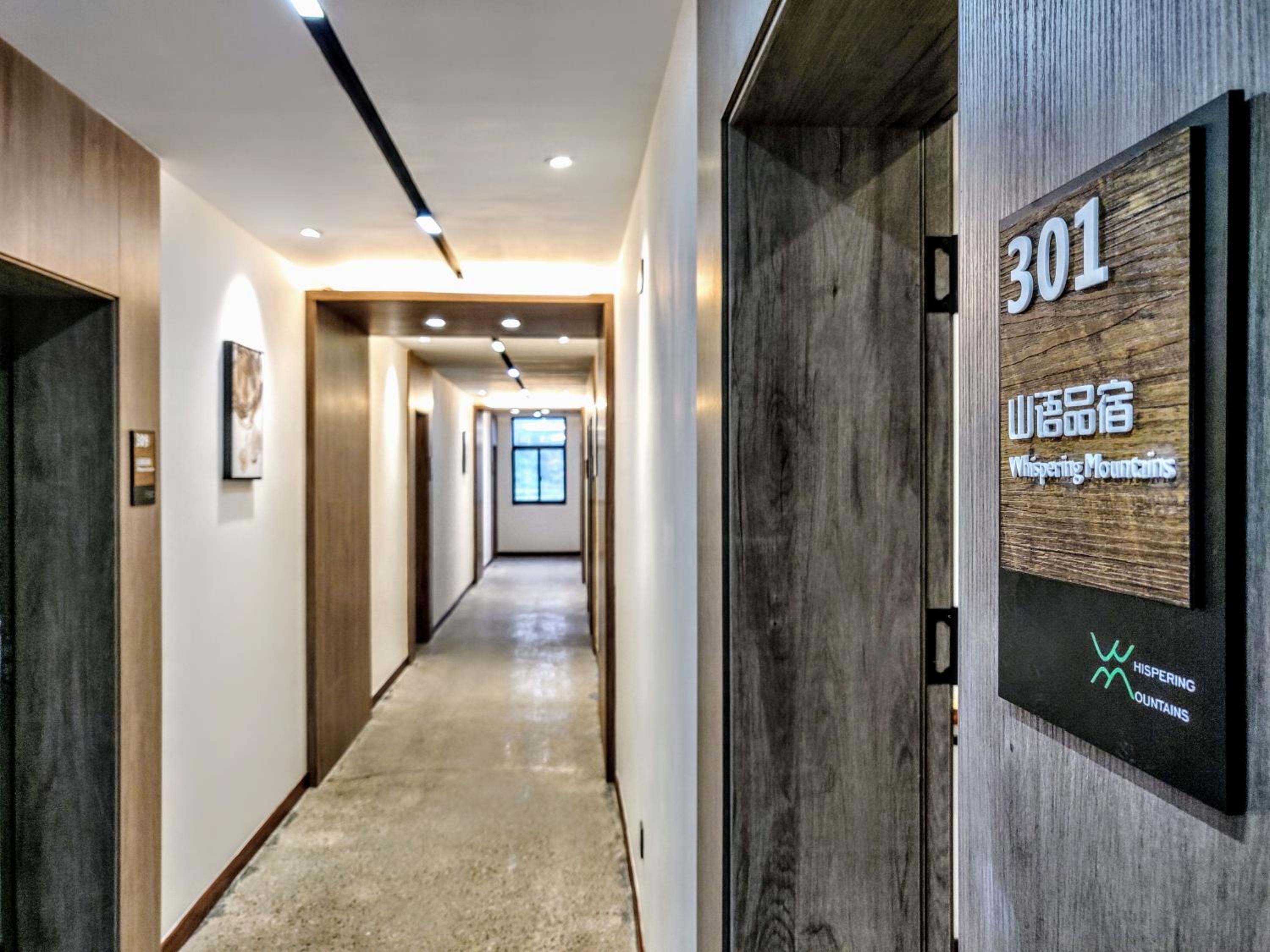Whispering Mountains Boutique Hotel