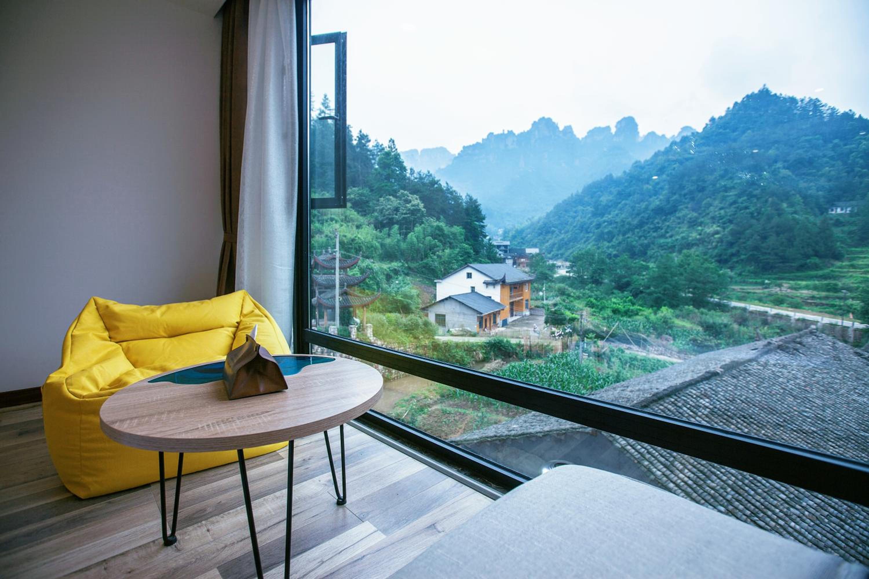 Whispering Mountains Boutique Hotel