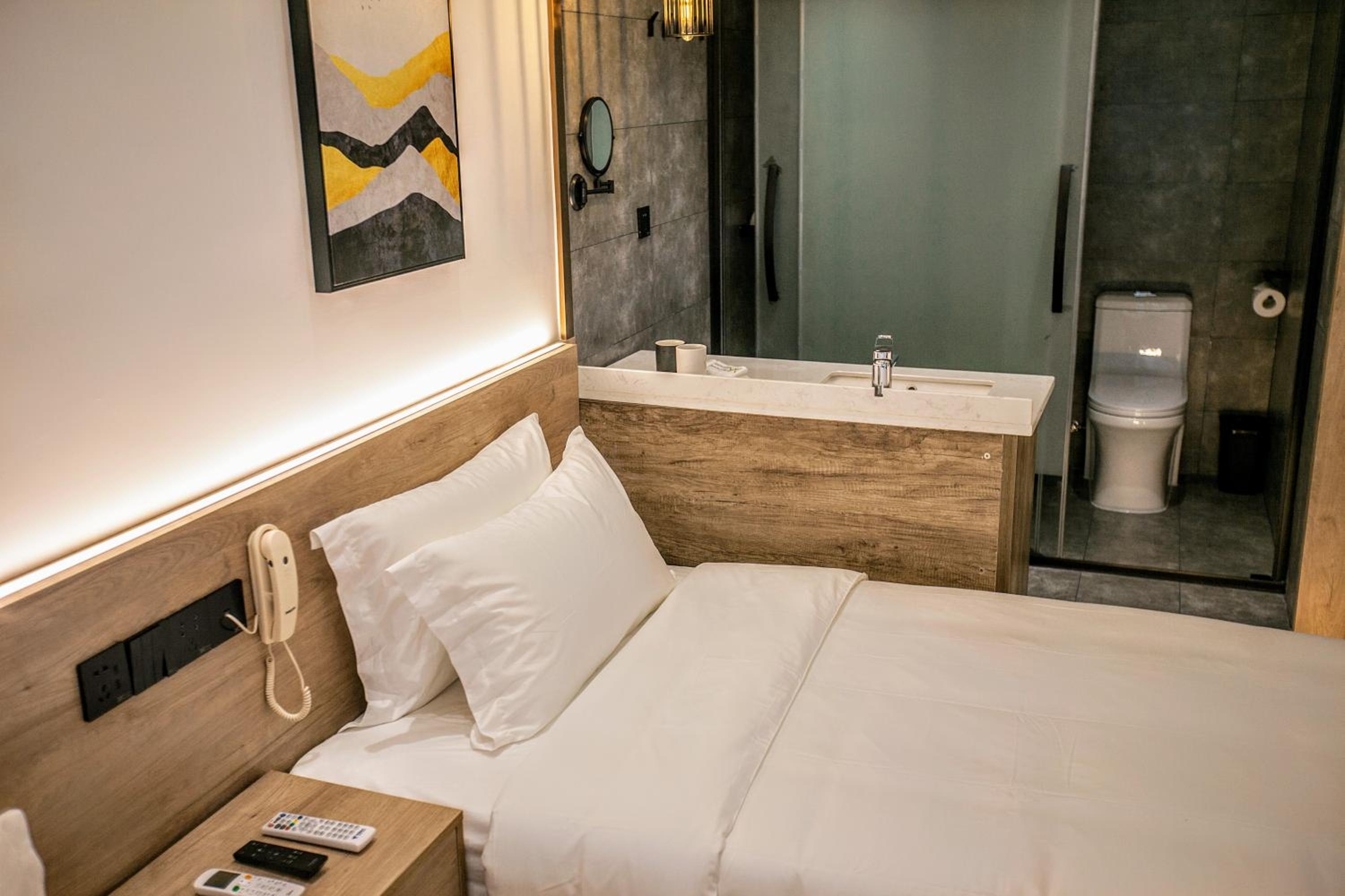 Whispering Mountains Boutique Hotel