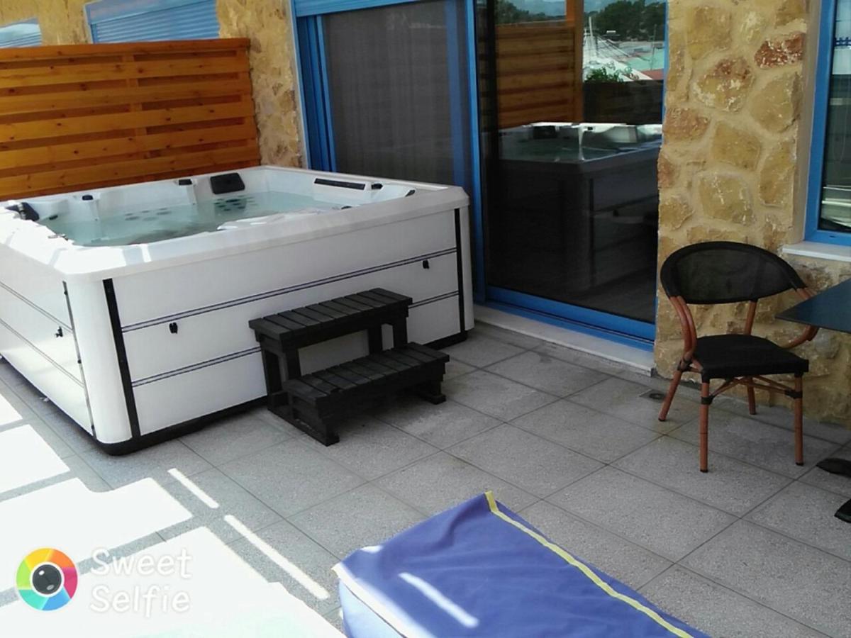 Jacuzzi