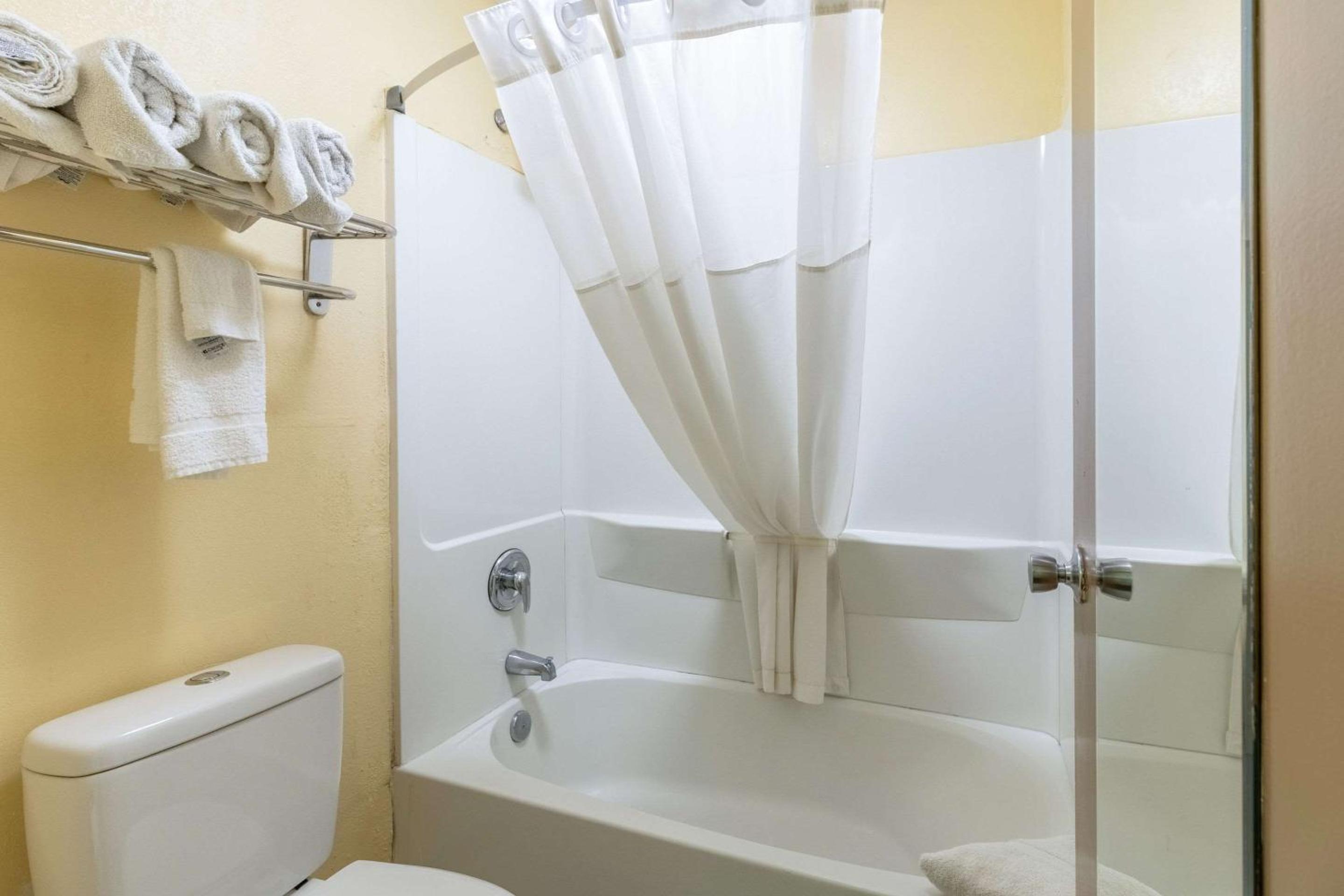 Quality Inn Franklin - Cool Springs Area