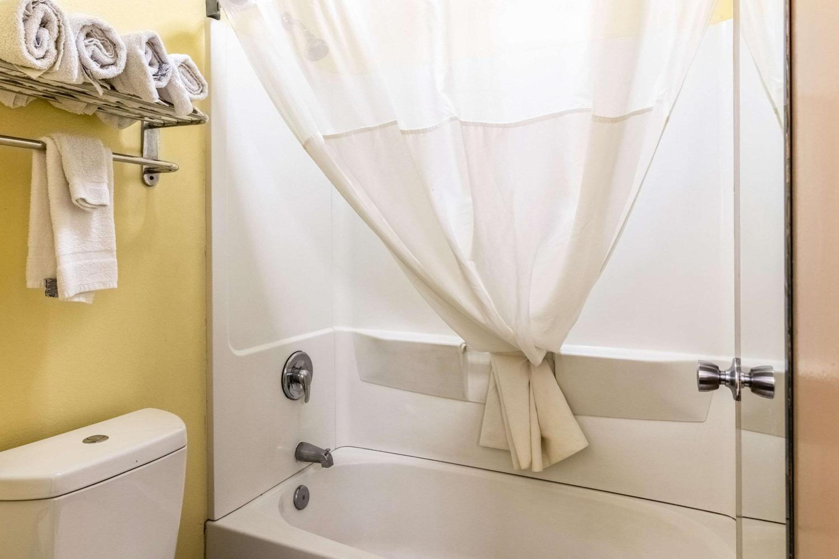 Quality Inn Franklin - Cool Springs Area