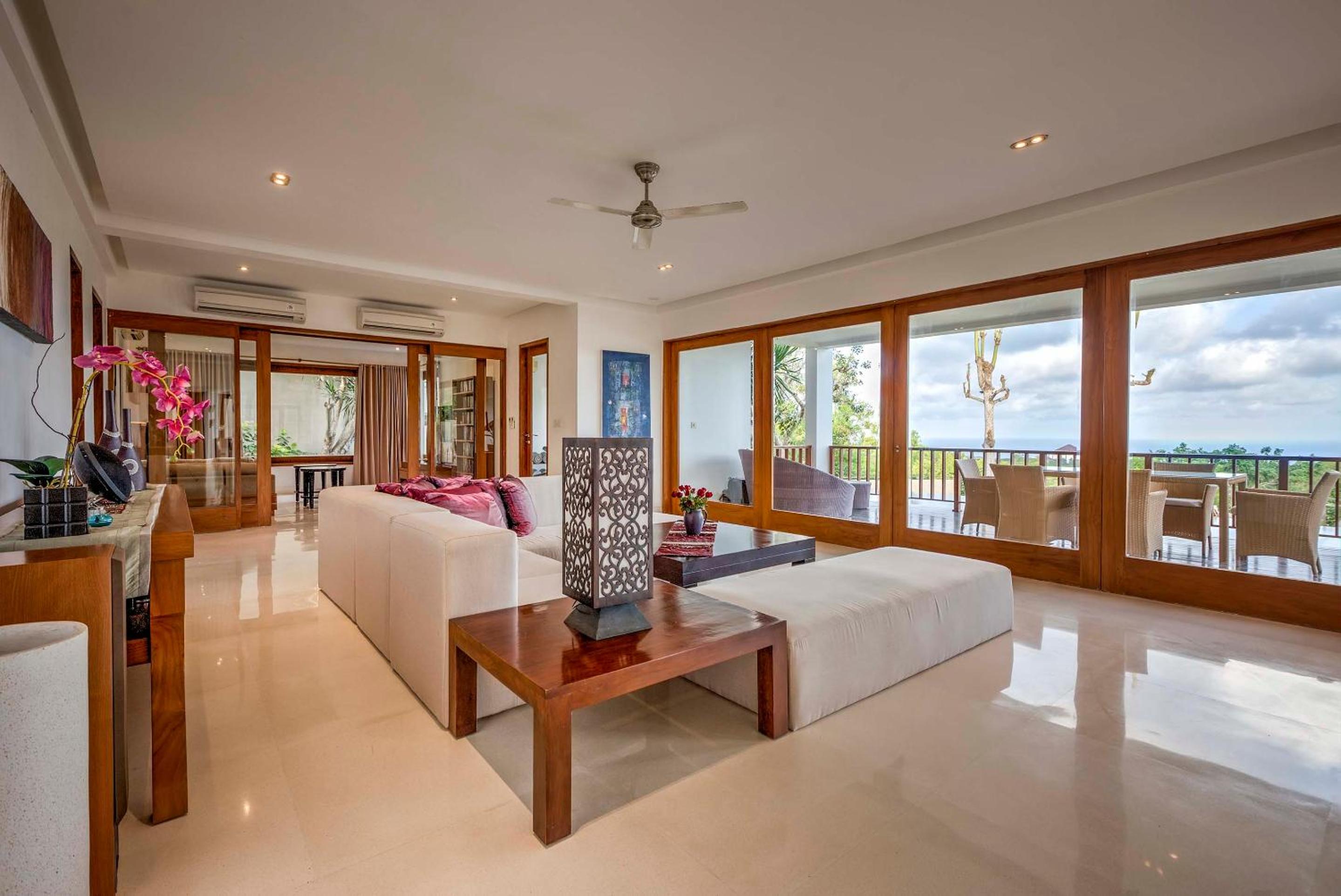 Casabelle Villa Uluwatu view 3