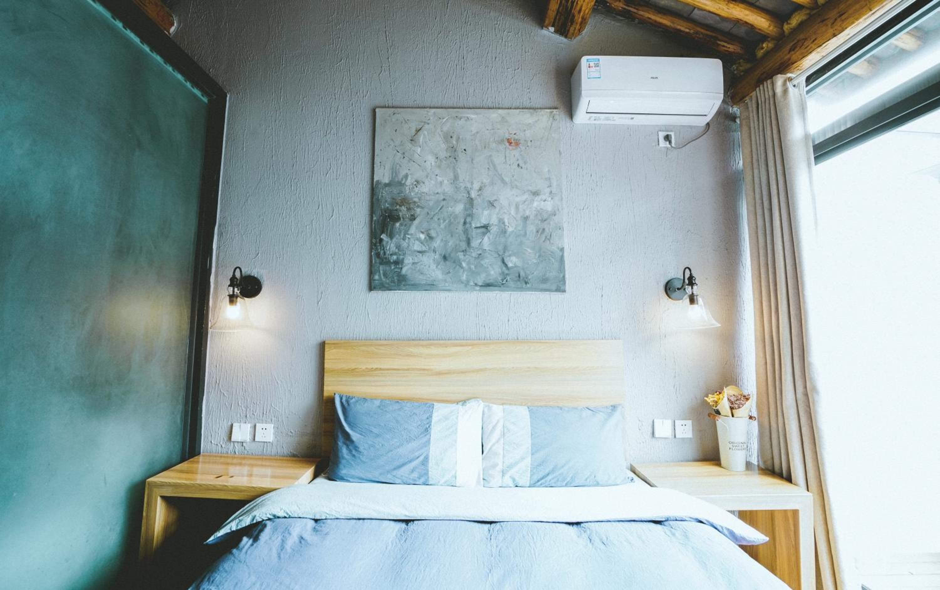 Monster B&B