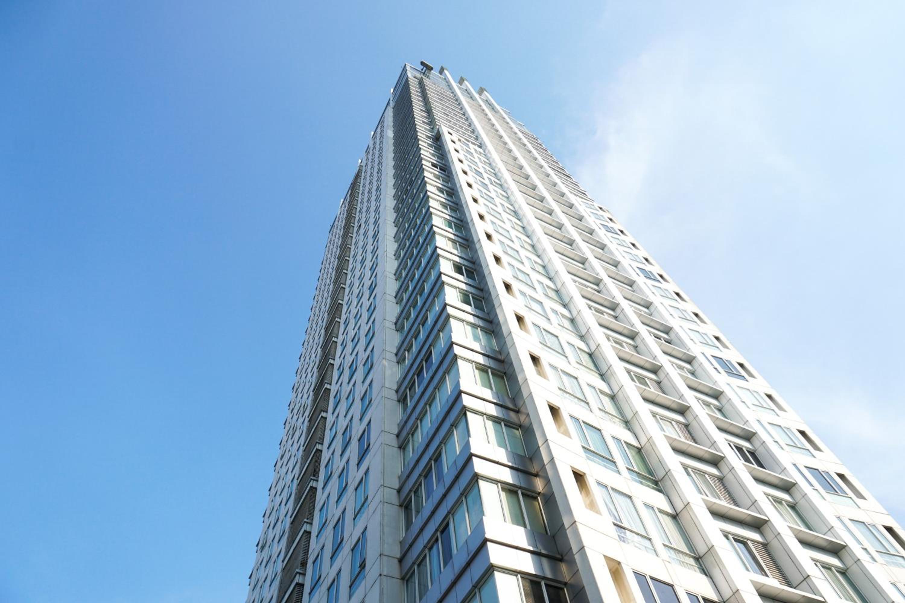 Luxurious 3BR Apartment at FX Residence Sudirman By Travelio