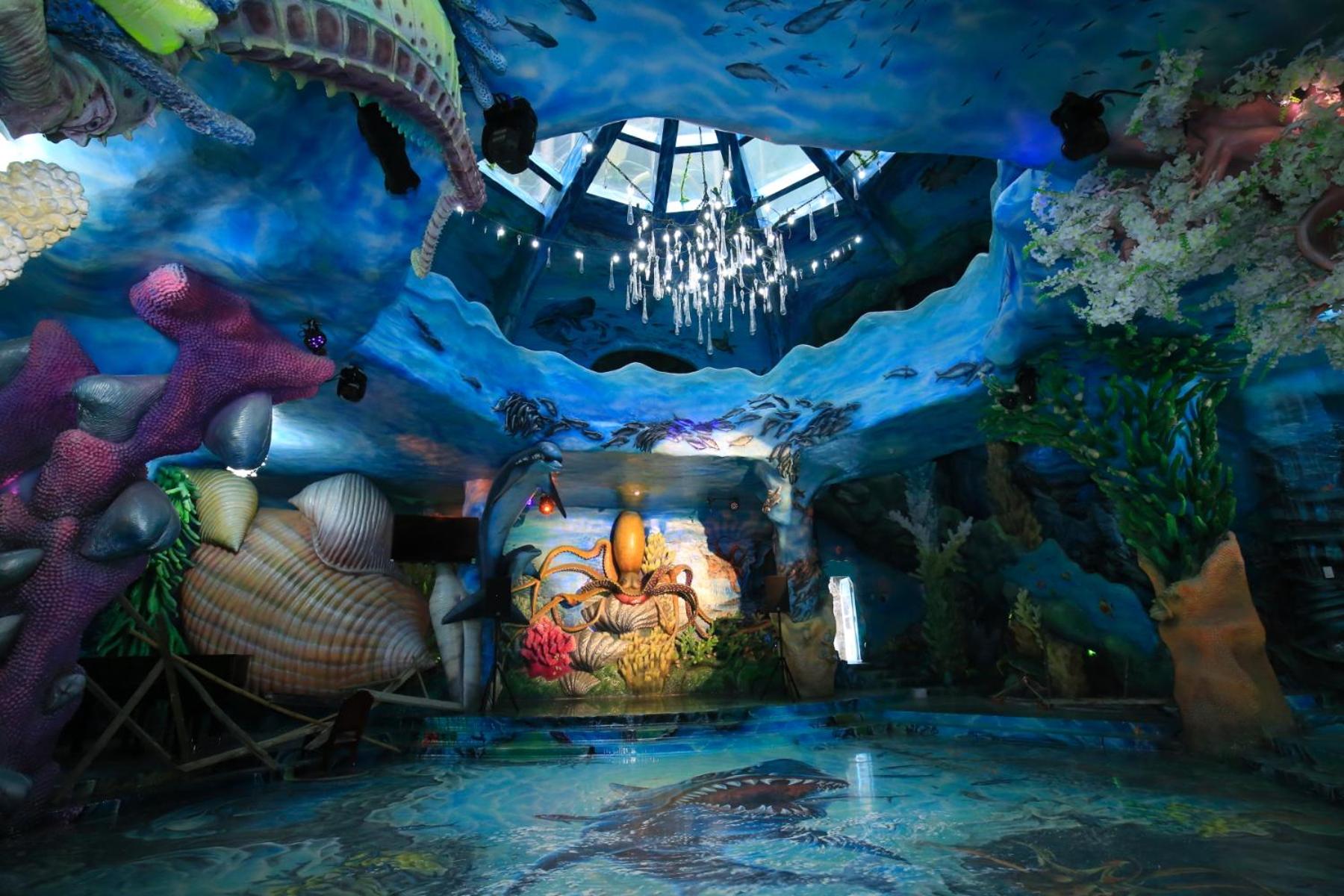 Crazy House