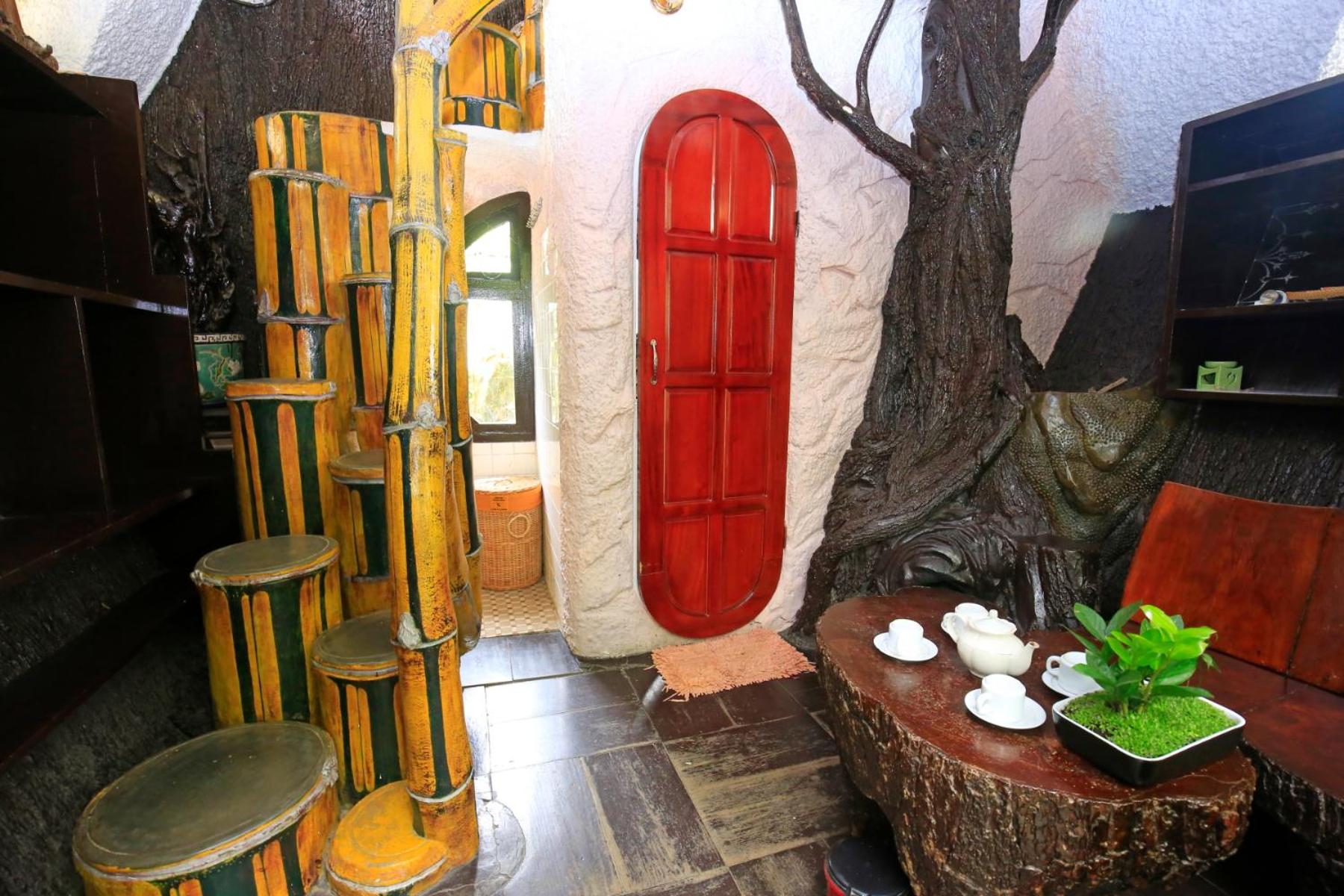 Crazy House