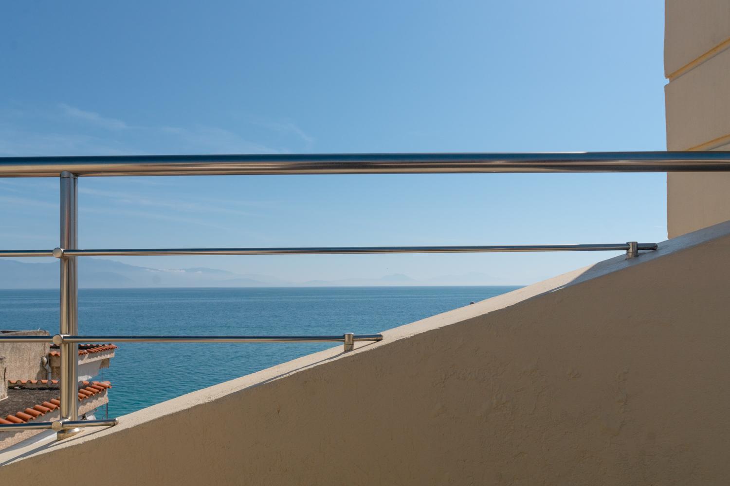 Diamante Beachfront Suites