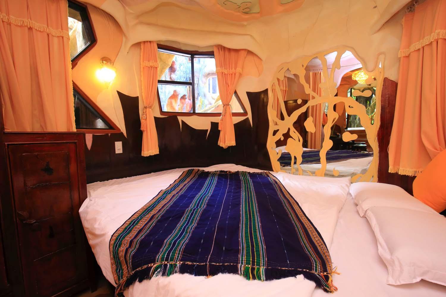Crazy House