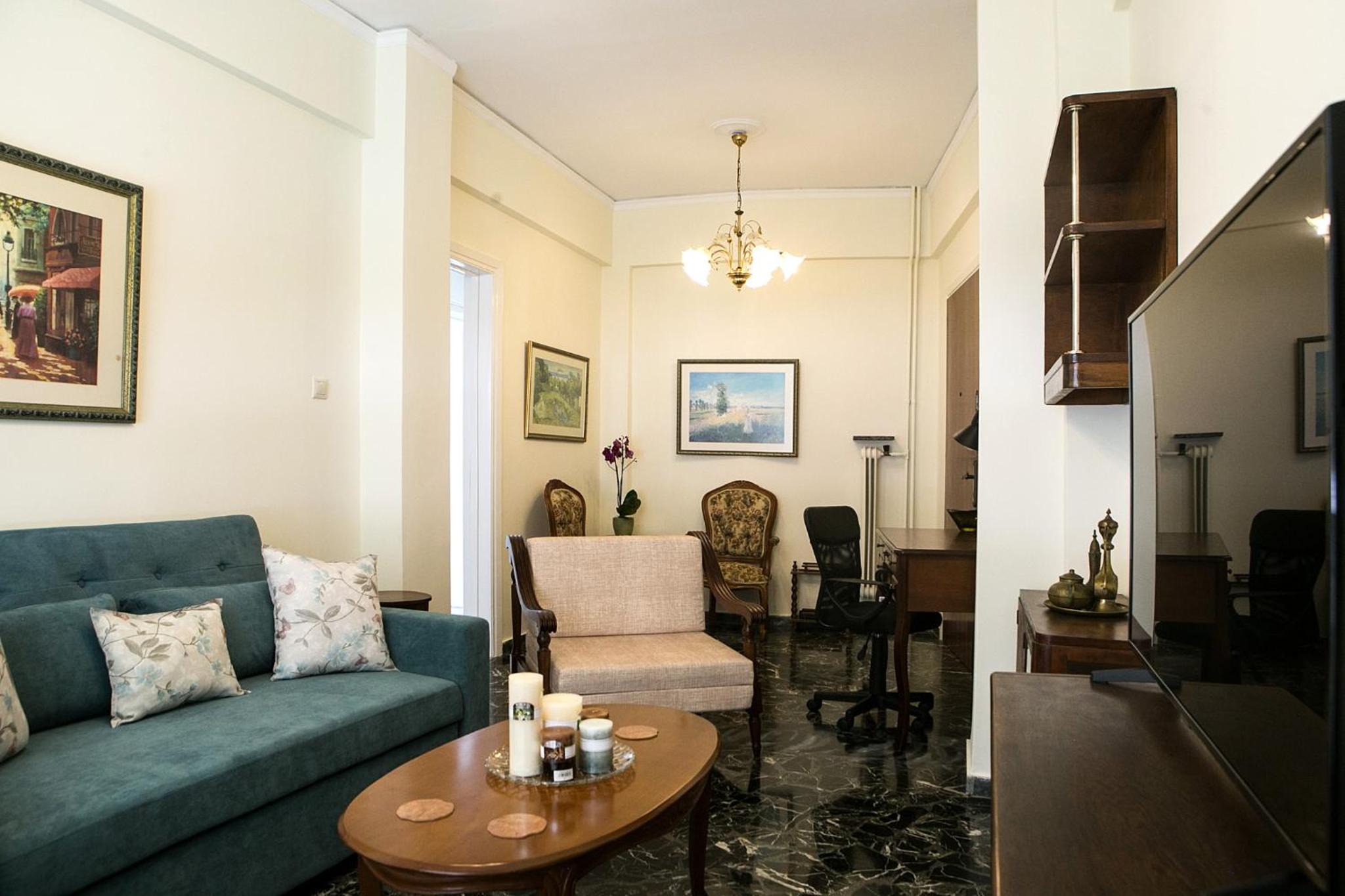 Best House, Larisis Metro, Athens