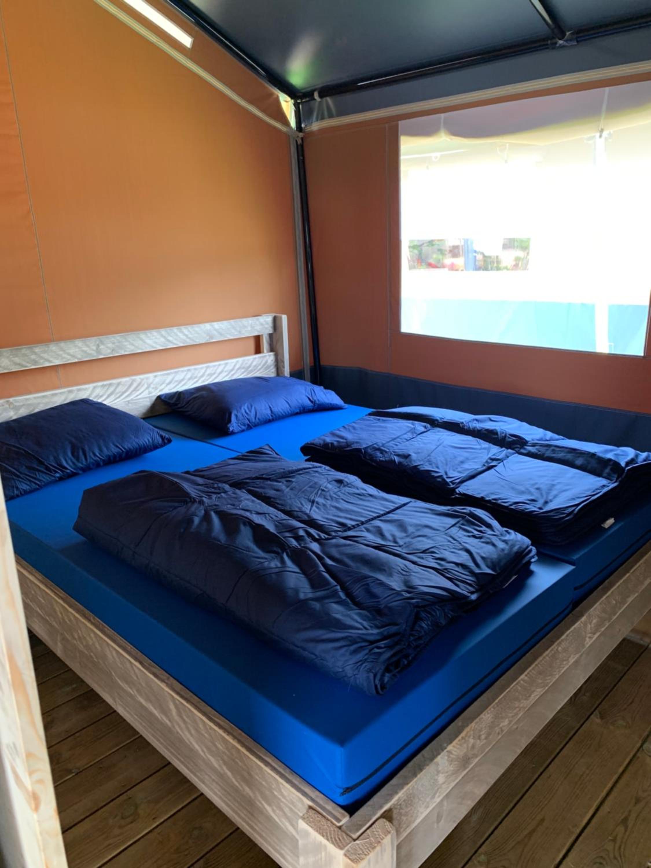 Easyatent FKK Safari tent Ulika Naturist - clothes free view 4