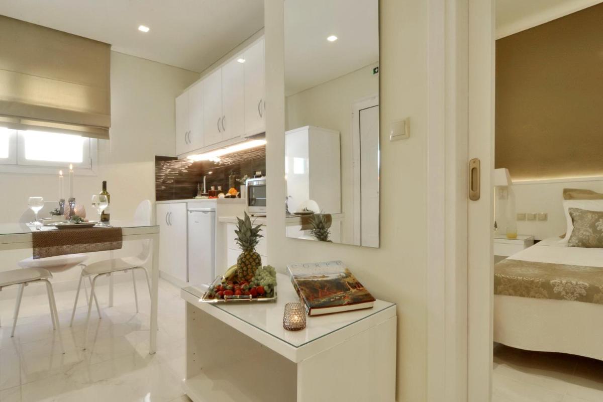 Solari Luxury Apartments Corfu Town photo 4
